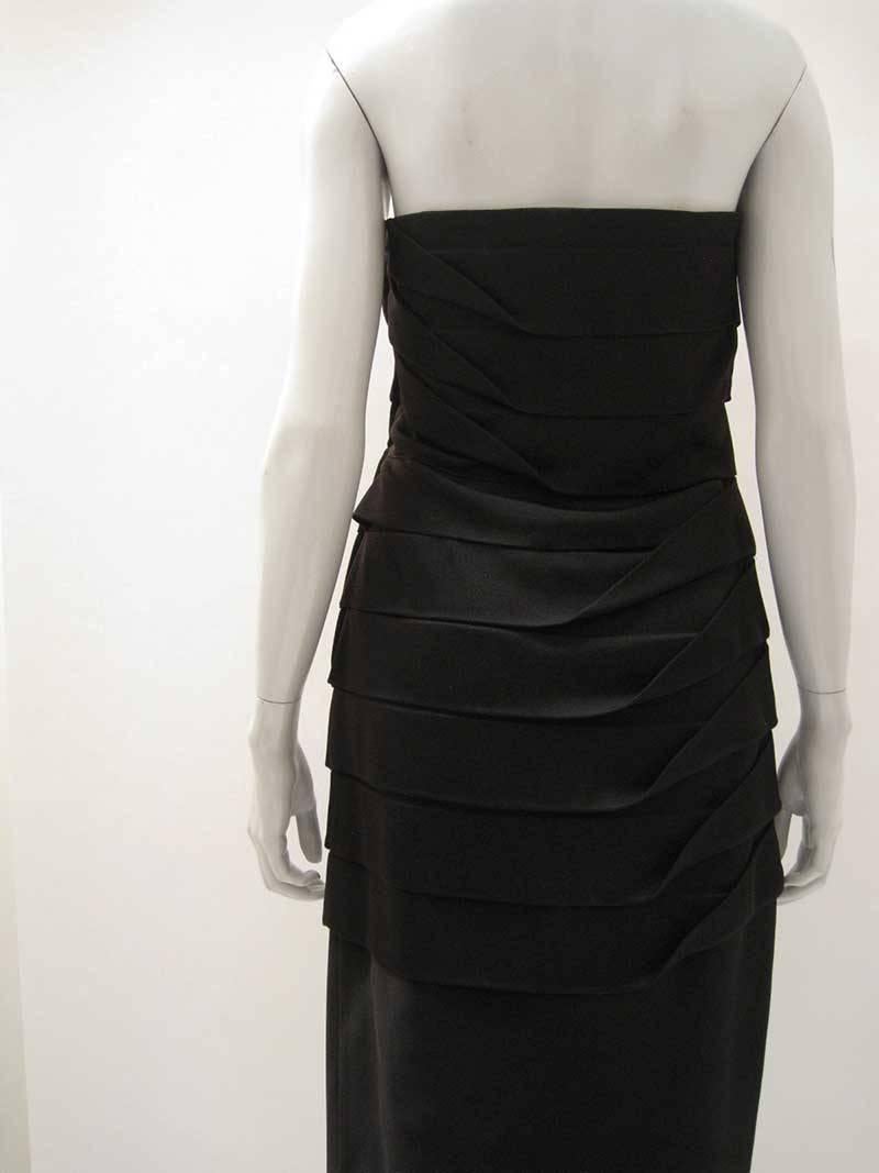 Gianni Versace Strapless Bodycon Cocktail Dress In Excellent Condition For Sale In Oakland, CA