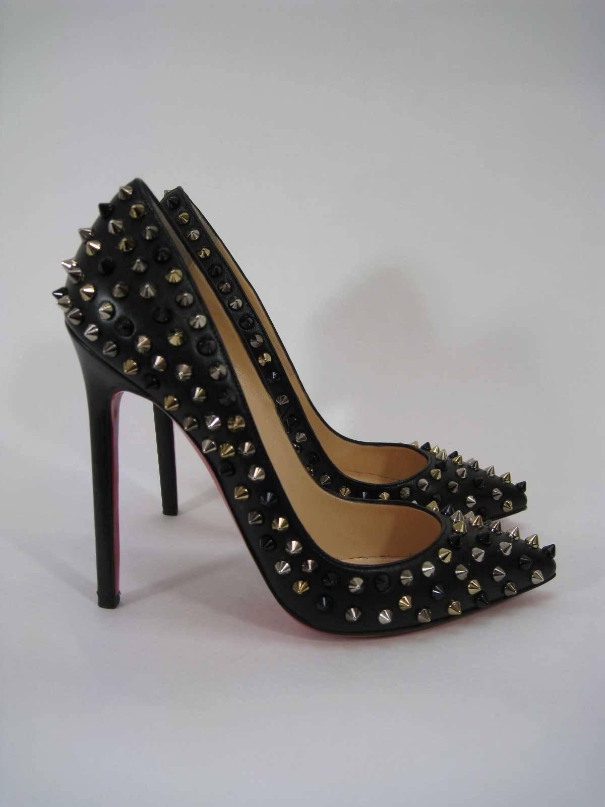Christian Louboutin Pigalle Spikes Studded High Heels  In Excellent Condition In Oakland, CA