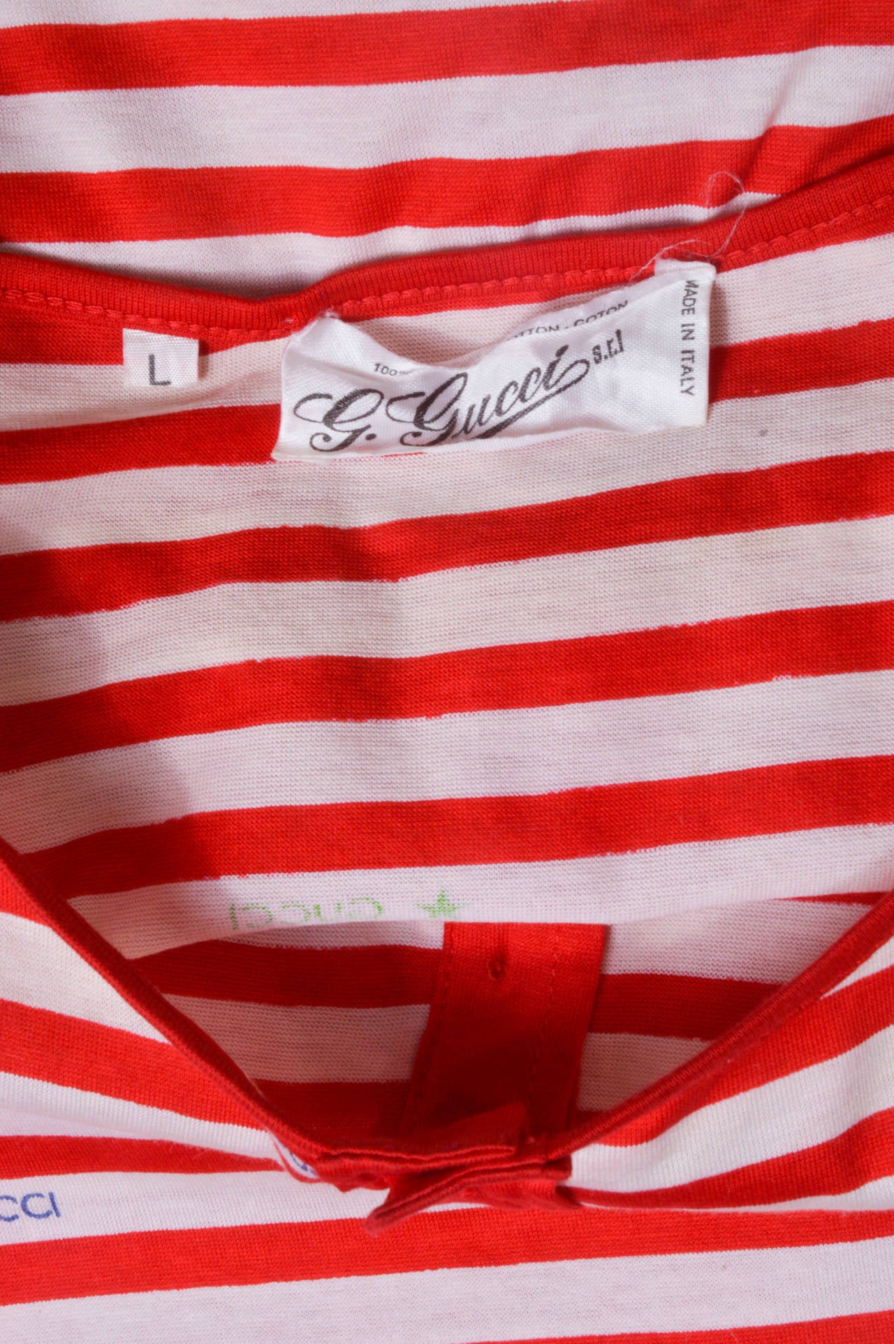 Gucci Red and White Striped Logo T-Shirt For Sale at 1stDibs