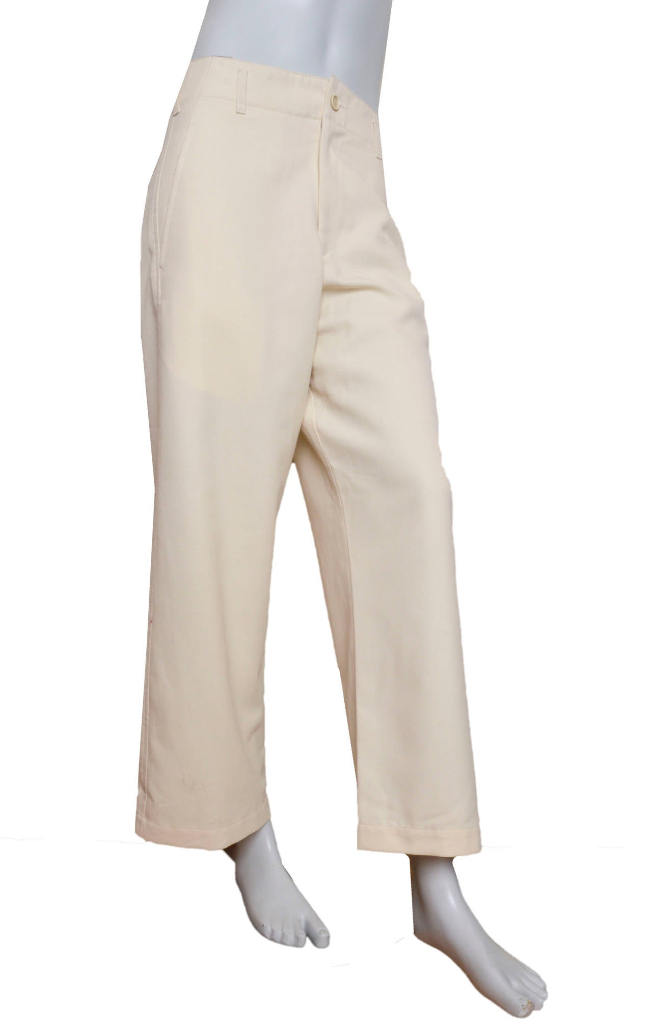 Flattering Comme Des Garcons wide leg trousers.
Cream color.
Very high 13