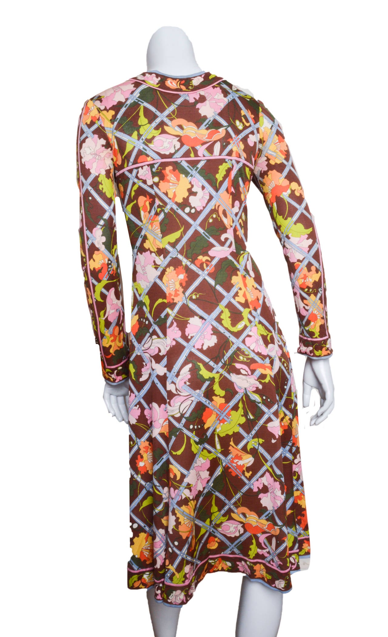 Marron Emilio Pucci - Robe en soie marron à imprimé floral en vente