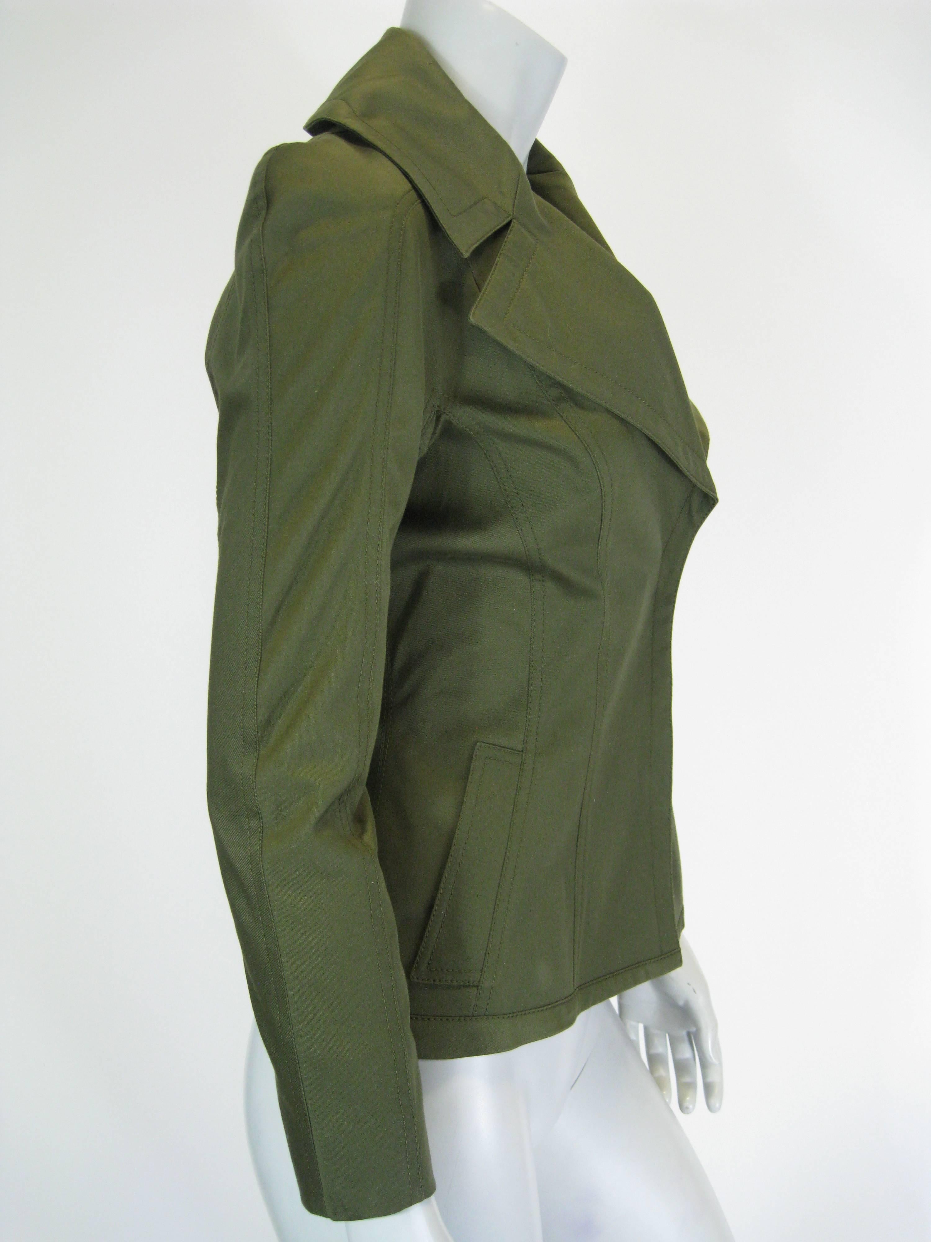 New w/tags Tom Ford fitted jacket.
Structured cotton, tag reads color as 