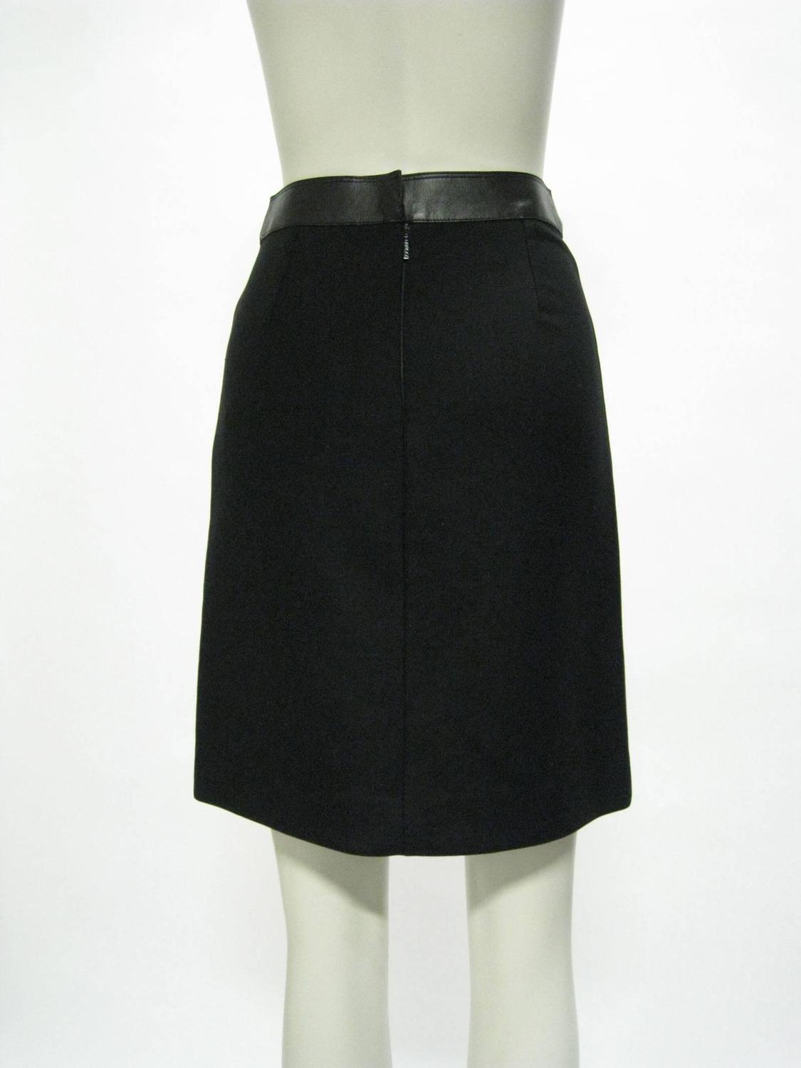 Pencil skirts for sale Women's sale - check out River Island's latest sale items available online. Shop our latest special offers and great deals, before it's too late. UP TO 50% OFF.