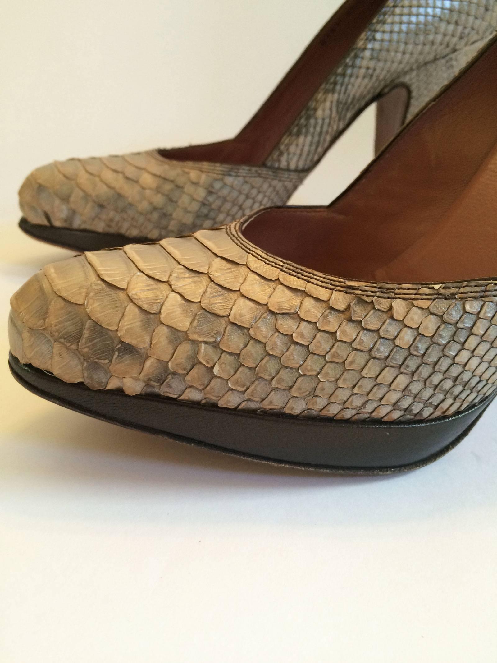 Azzedine Alaia Snakeskin Platform Pumps 39 1/2 In Good Condition In Oakland, CA