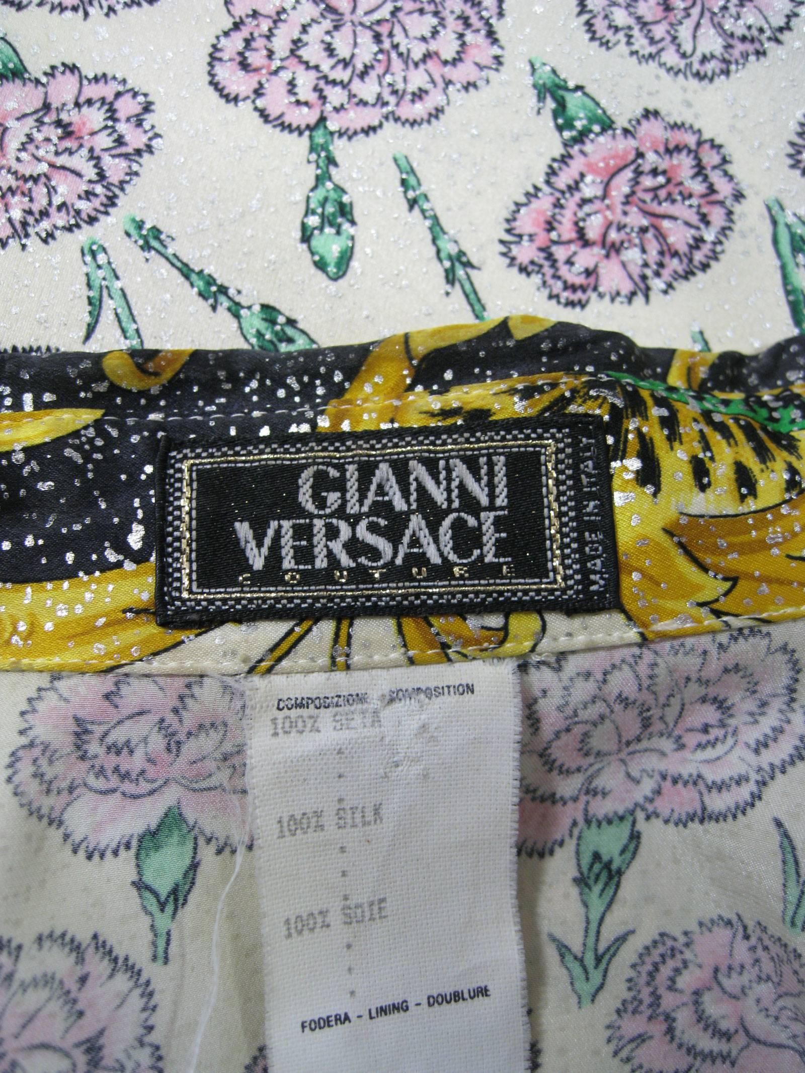 Gianni Versace Silk Floral Motif Print Blouse For Sale 1