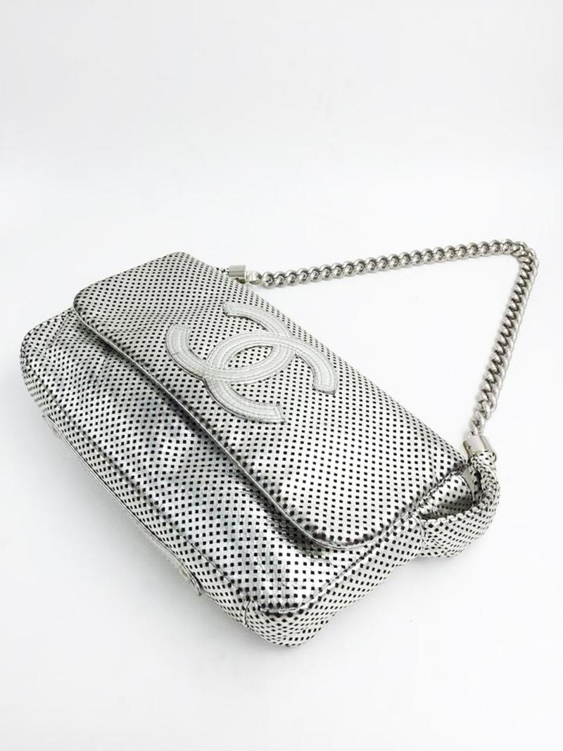 Women's Chanel Boy Limited Edition Silver Perforated Calfskin Leather Shoulder Bag For Sale