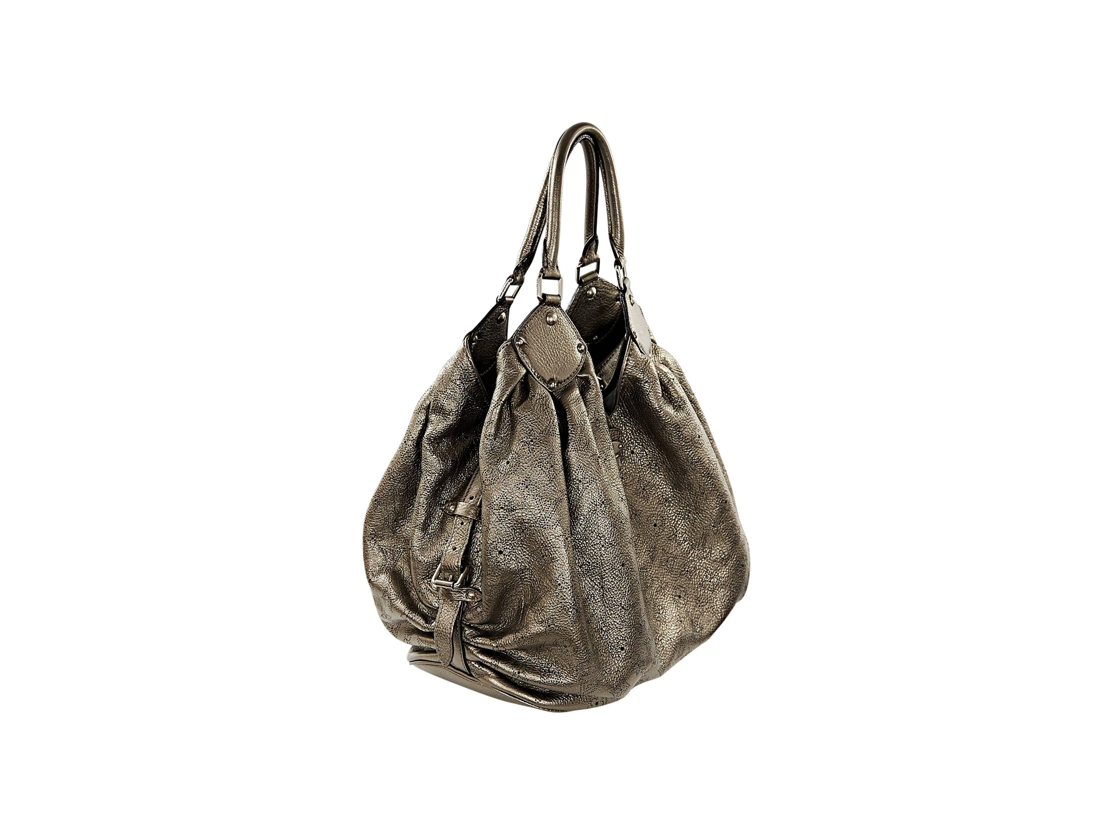 Mahina XL Beuteltasche von Louis Vuitton aus bronzefarbenem Leder.  Doppelte Schulterriemen. Verschluss des oberen Riemens mit Druckschnalle.  Schützende Metallfüße.