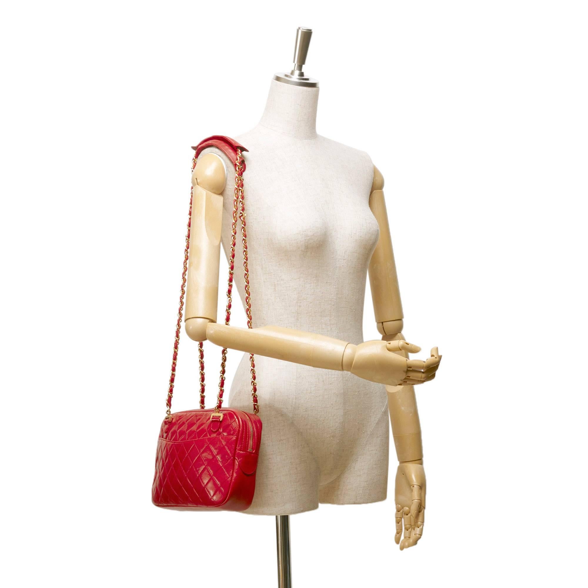 Red Chanel Quilted Lambskin Shoulder Bag 1