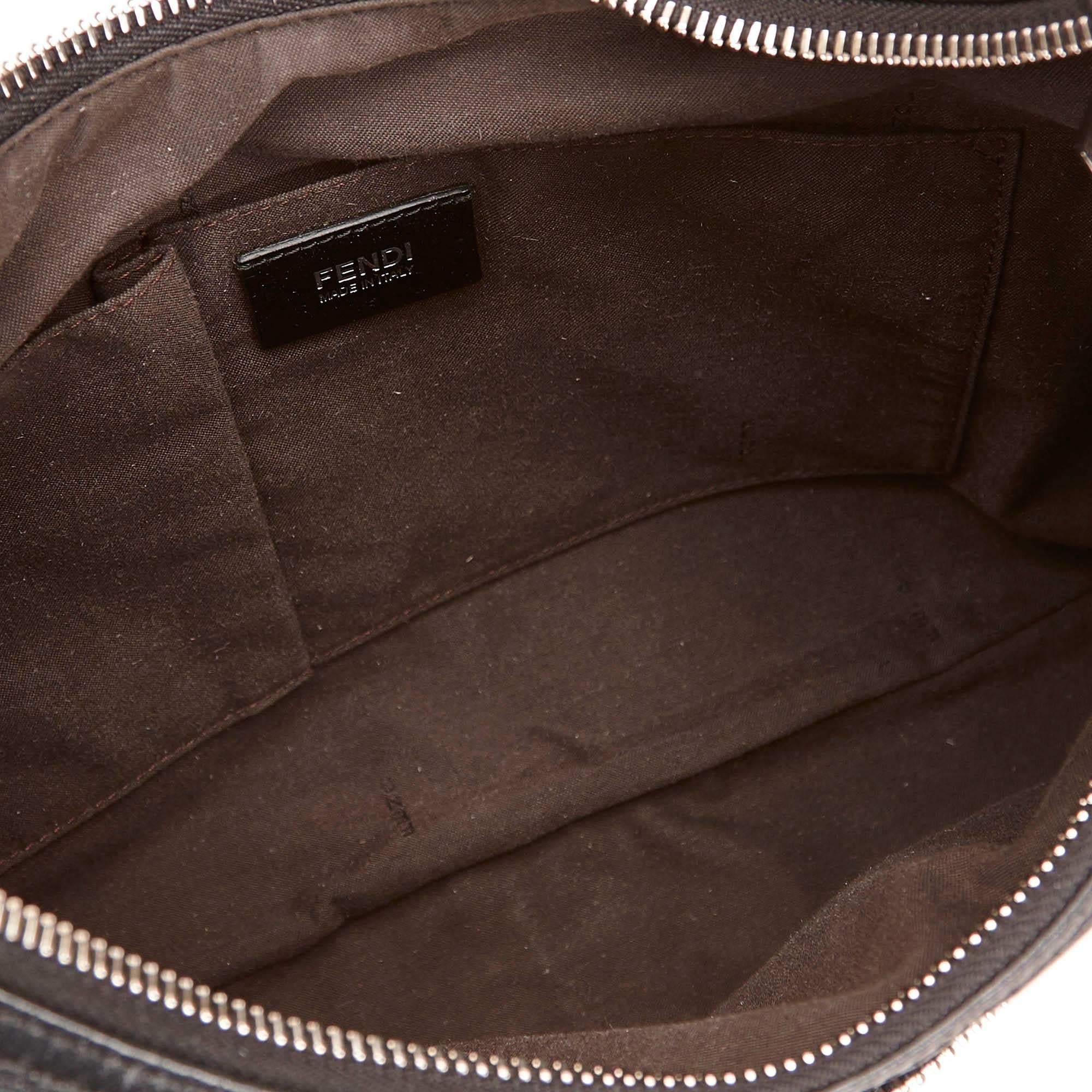 Women's Black Fendi Leather Shoulder Bag