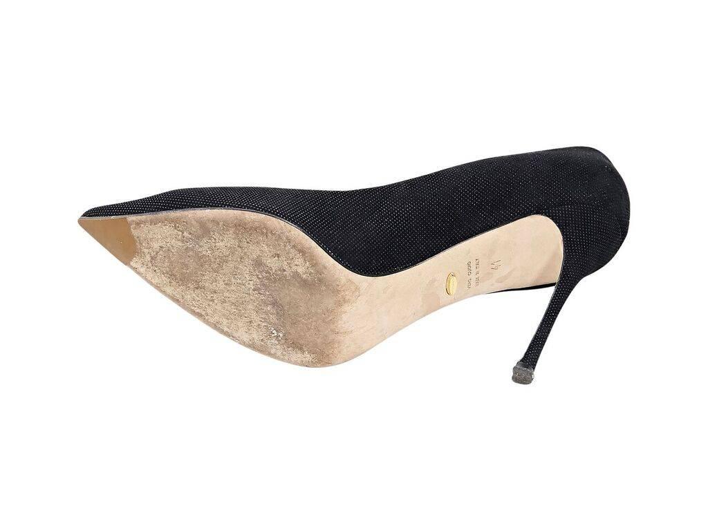 Black Sergio Rossi Textured Pumps In Excellent Condition In New York, NY