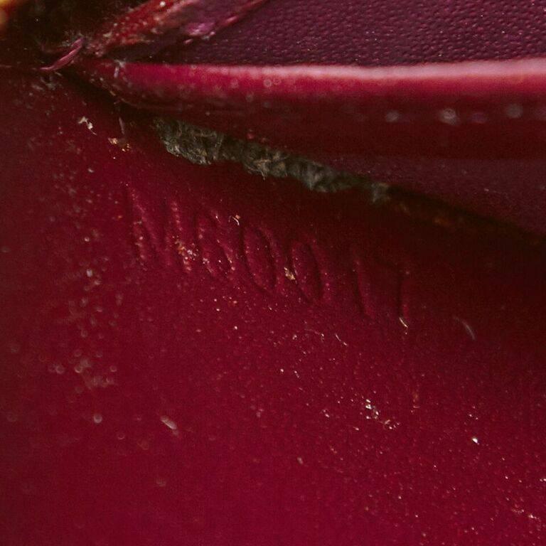Louis Vuitton Vernis Key Pouch - Purple Wallets, Accessories - LOU190523