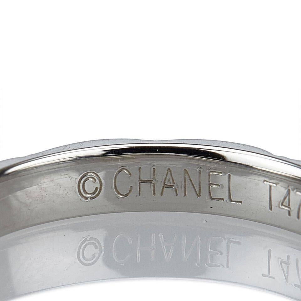 Chanel Platinum Matelasse Ring In Good Condition In New York, NY