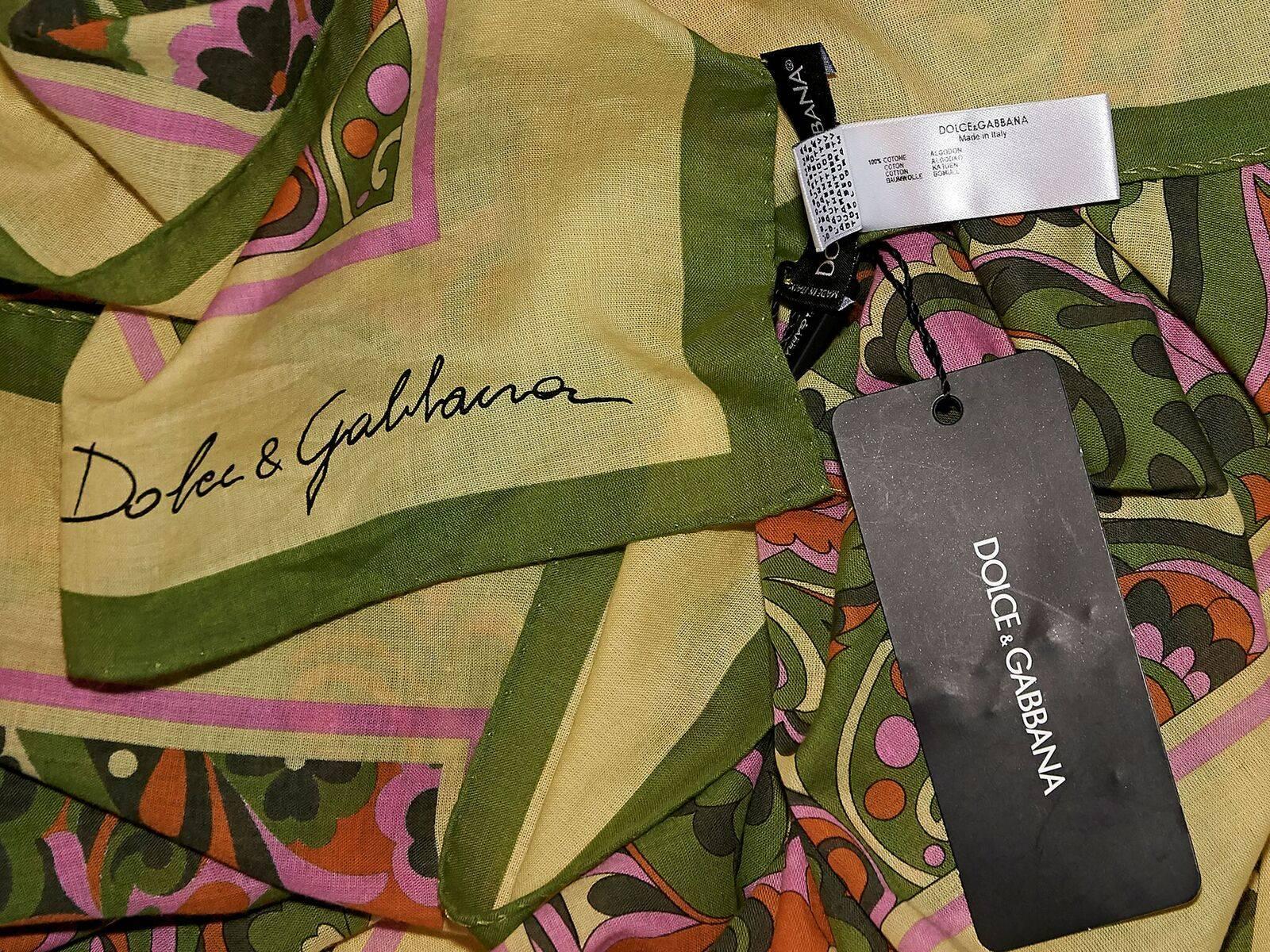 Multicolor Dolce & Gabbana Paisley Cotton Scarf In Good Condition In New York, NY