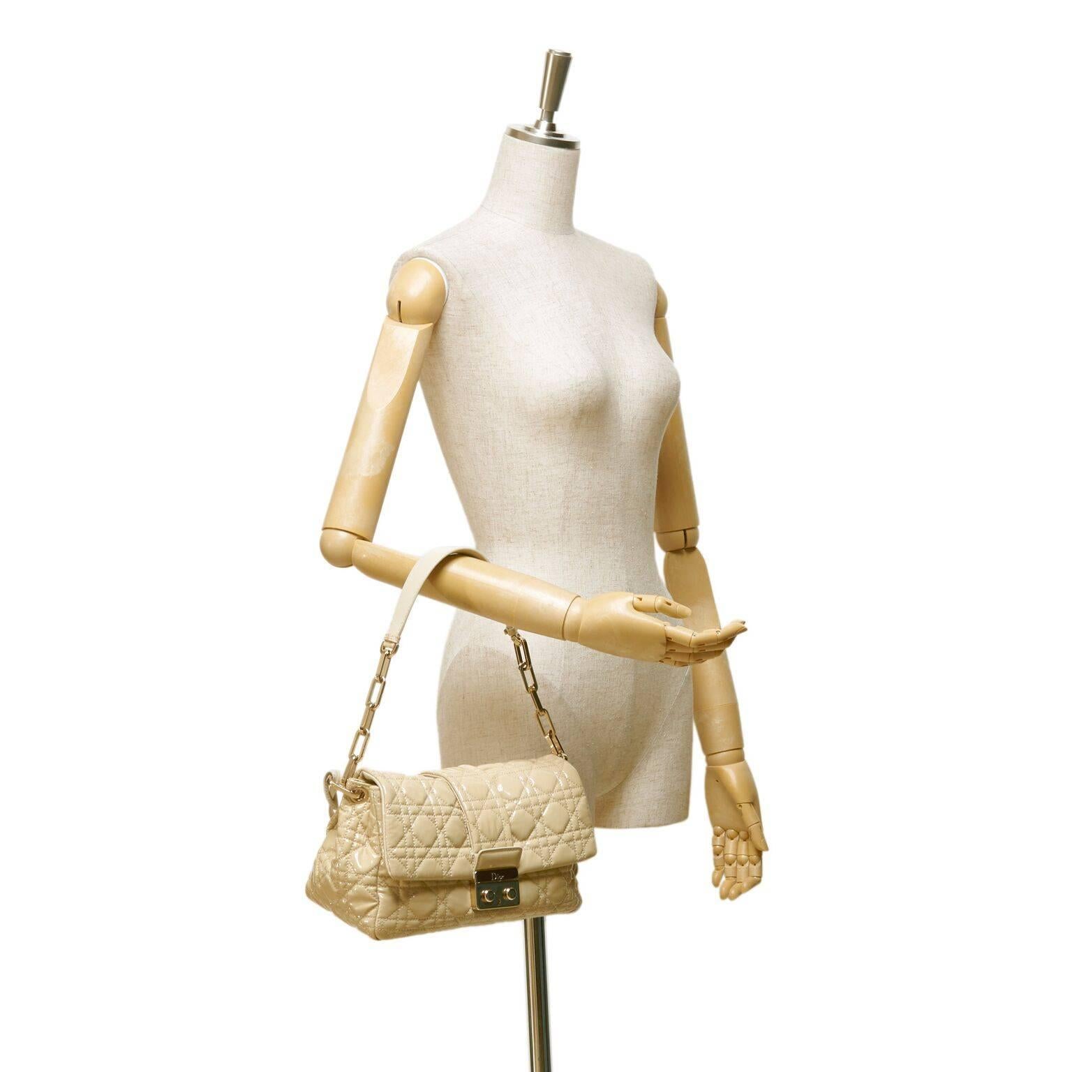 Christian Dior Nude Quilted Cannage Shoulder Bag In Good Condition In New York, NY