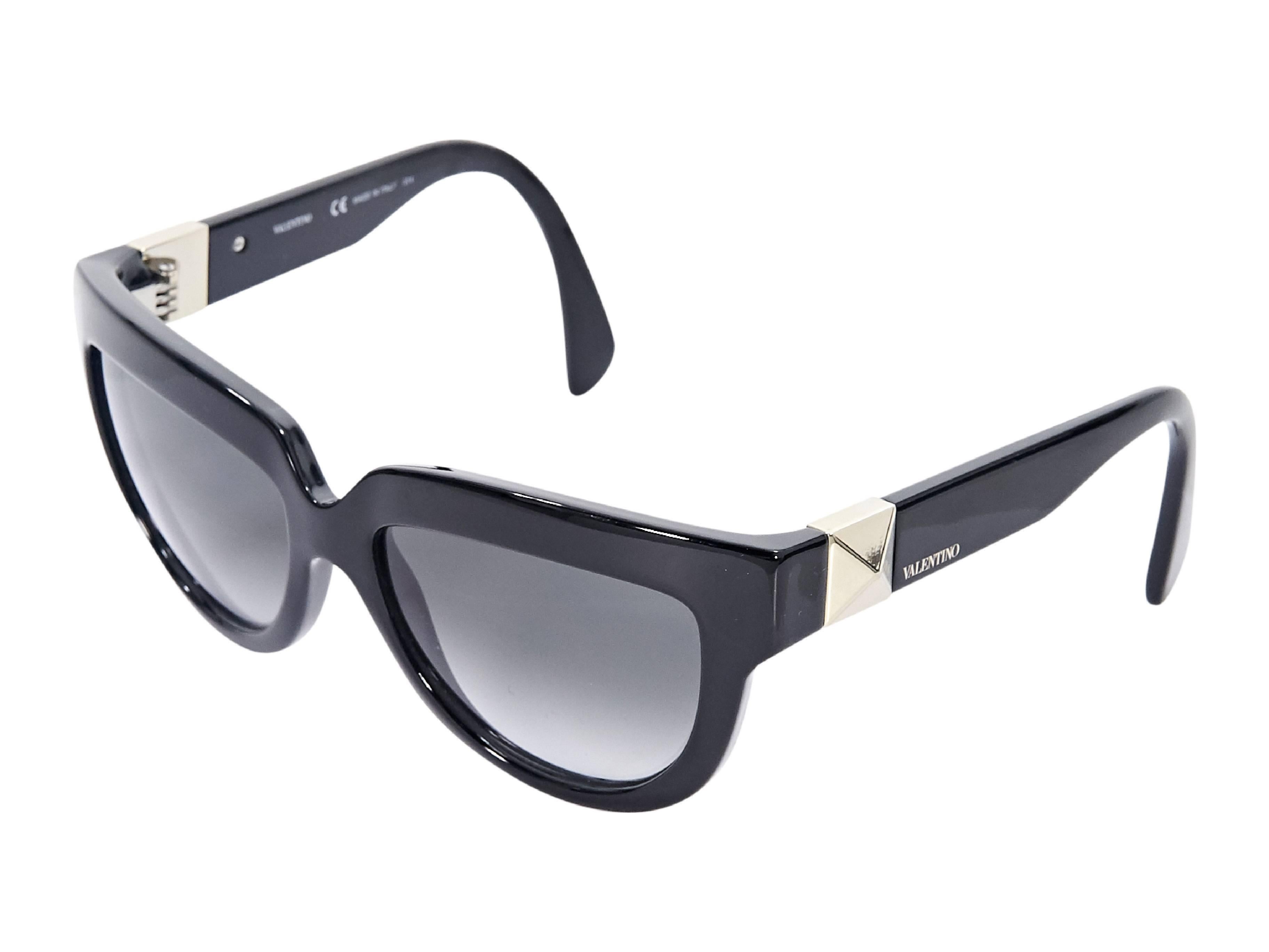Black Valentino Sunglasses In Good Condition In New York, NY