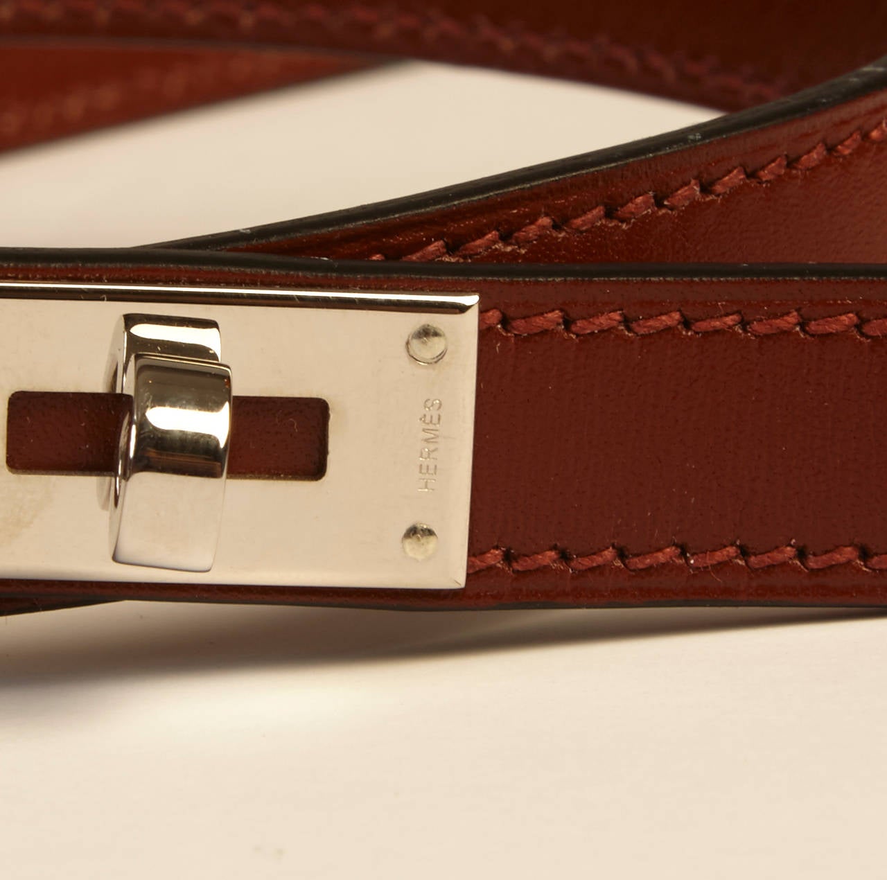 Hermes Bordeaux Leather Dog Collar and Leash In Excellent Condition In New York, NY