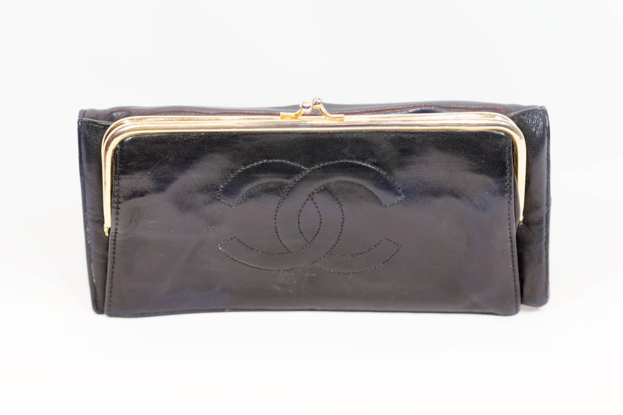 Chanel Vintage Navy Lambskin Wallet/Clutch In Excellent Condition In New York, NY