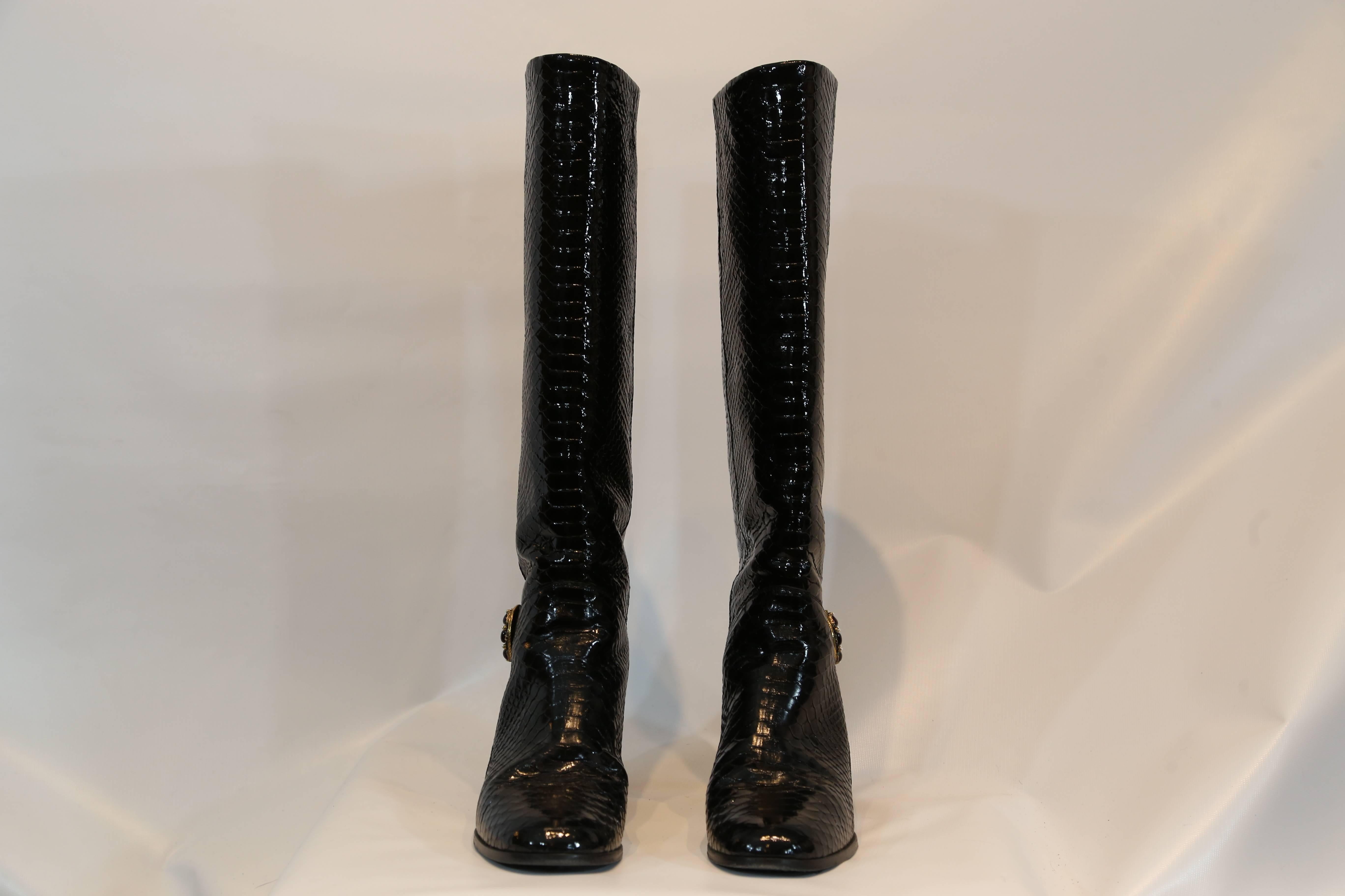 Chanel Black Python Embossed Patent Leather Boots In Excellent Condition In New York, NY