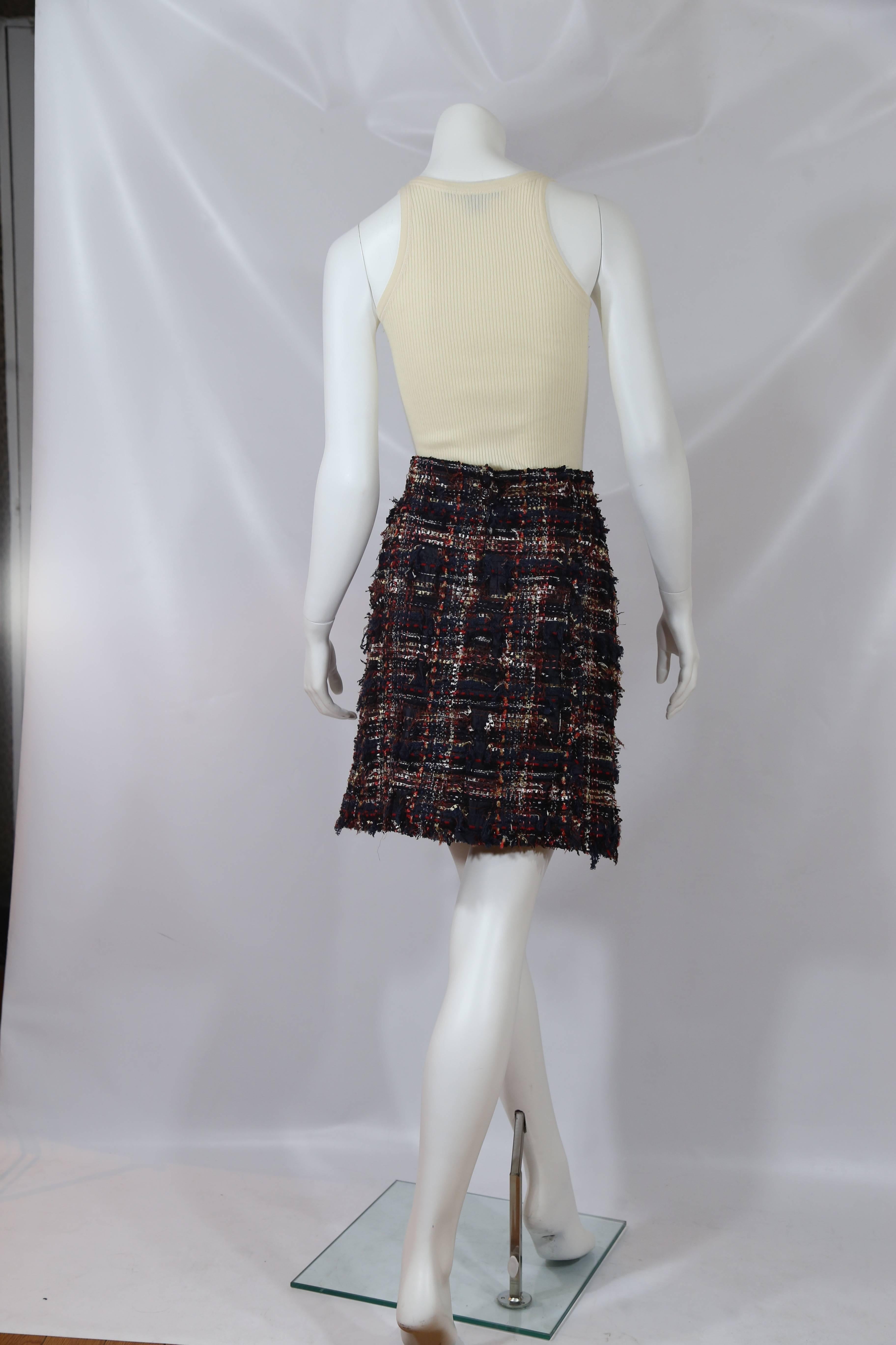 Chanel Black, Red & Blue Wool Tweed Skirt In Good Condition In New York, NY