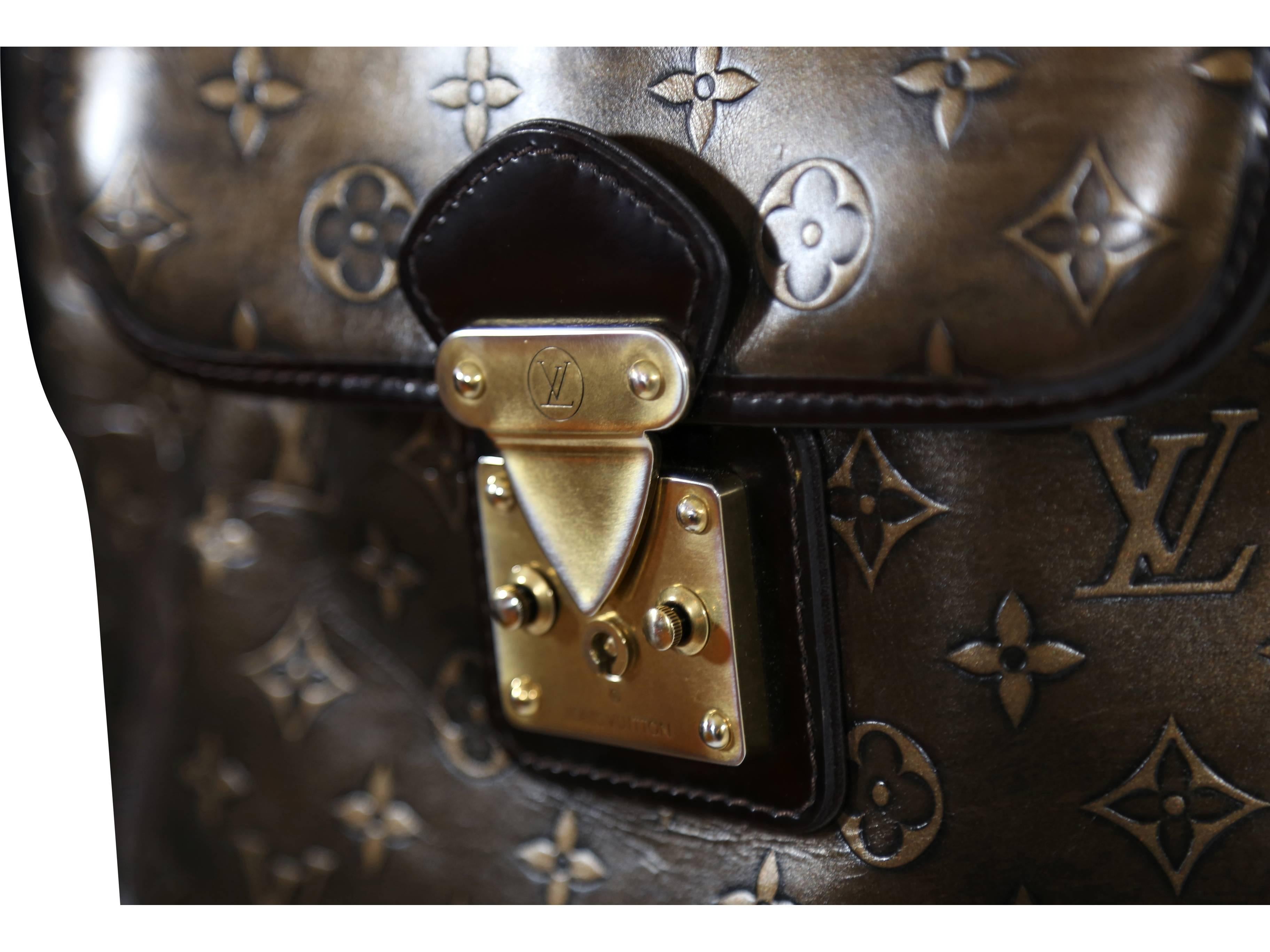 Louis Vuitton Sergeant PM Bag In Excellent Condition In New York, NY