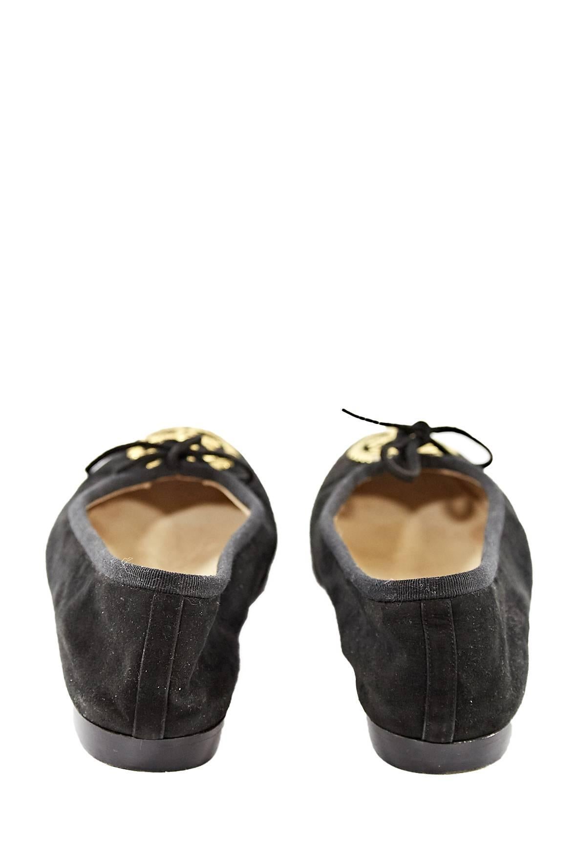 Chanel Black & Gold Suede Emblem Flat Shoes In Good Condition In New York, NY