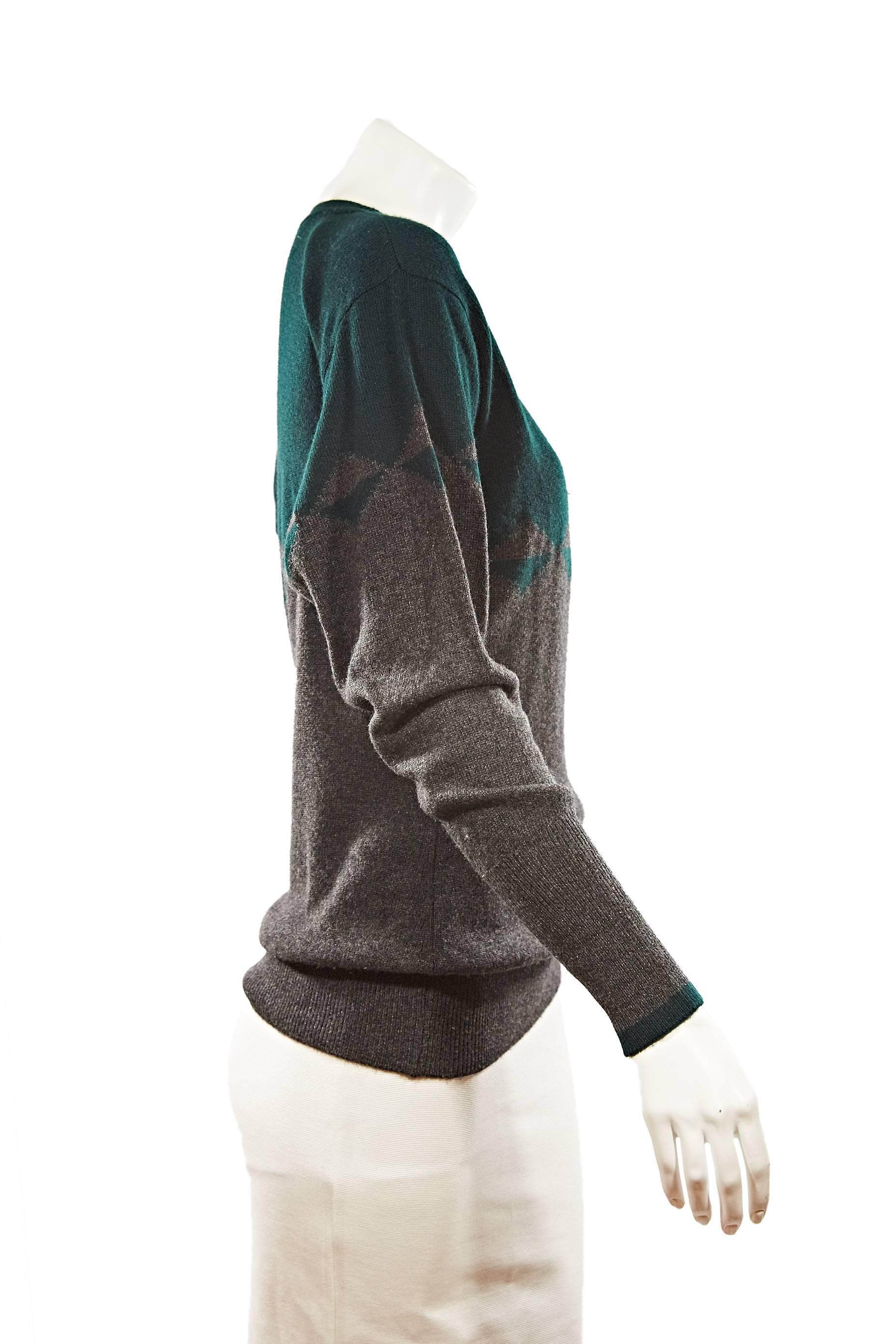 Chanel Green & Grey Cashmere Sweater In Good Condition In New York, NY