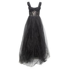 Rasario Schwarzes ärmelloses Abendkleid aus Spitze und Tüll