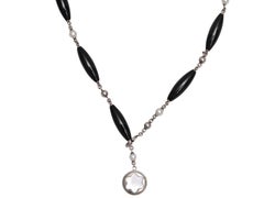 Collar de plata de ley de Montblanc con colgante de perlas y abalorios