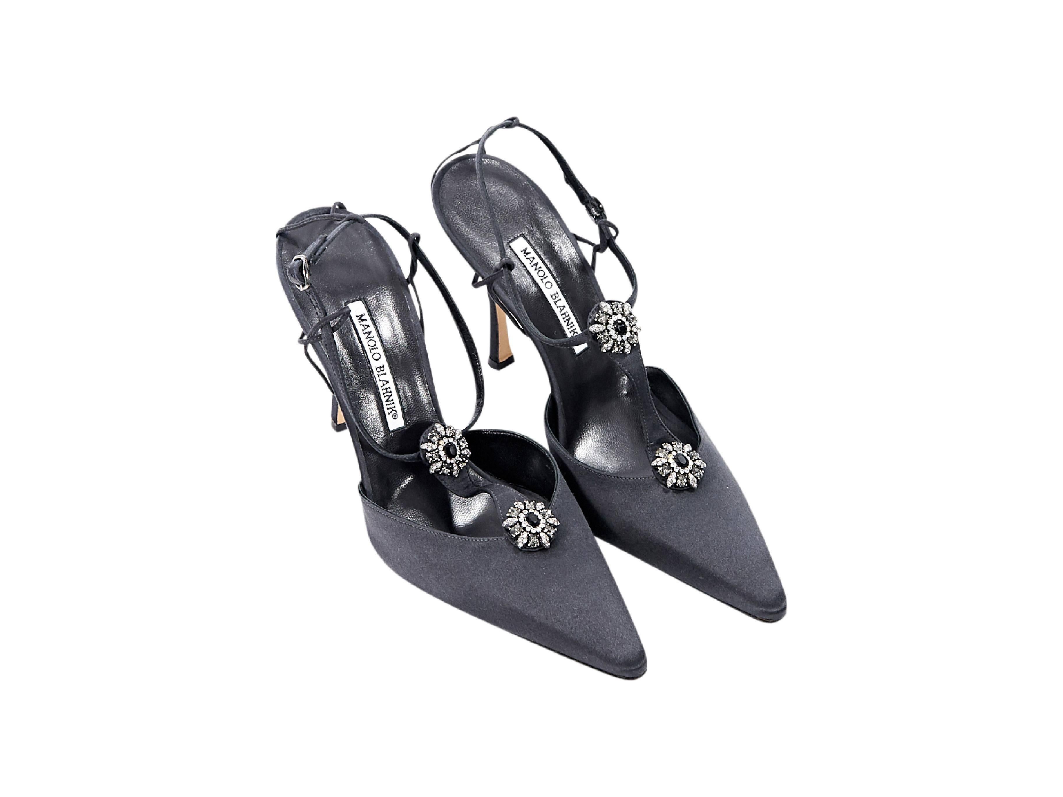 Black Manolo Blahnik Satin Evening Pumps In Excellent Condition In New York, NY