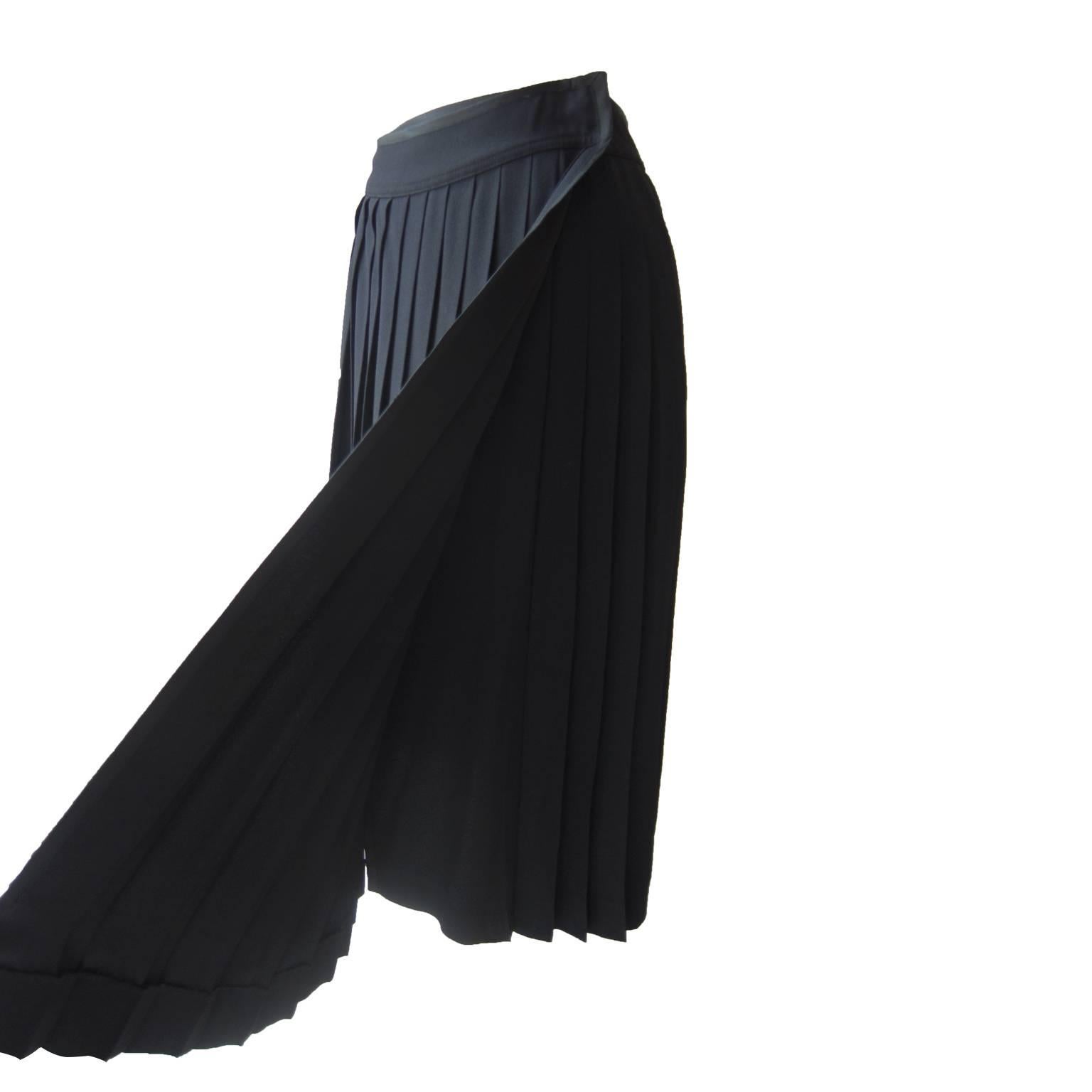 Yves Saint Laurent Black Pleated Skirt 1970s 1