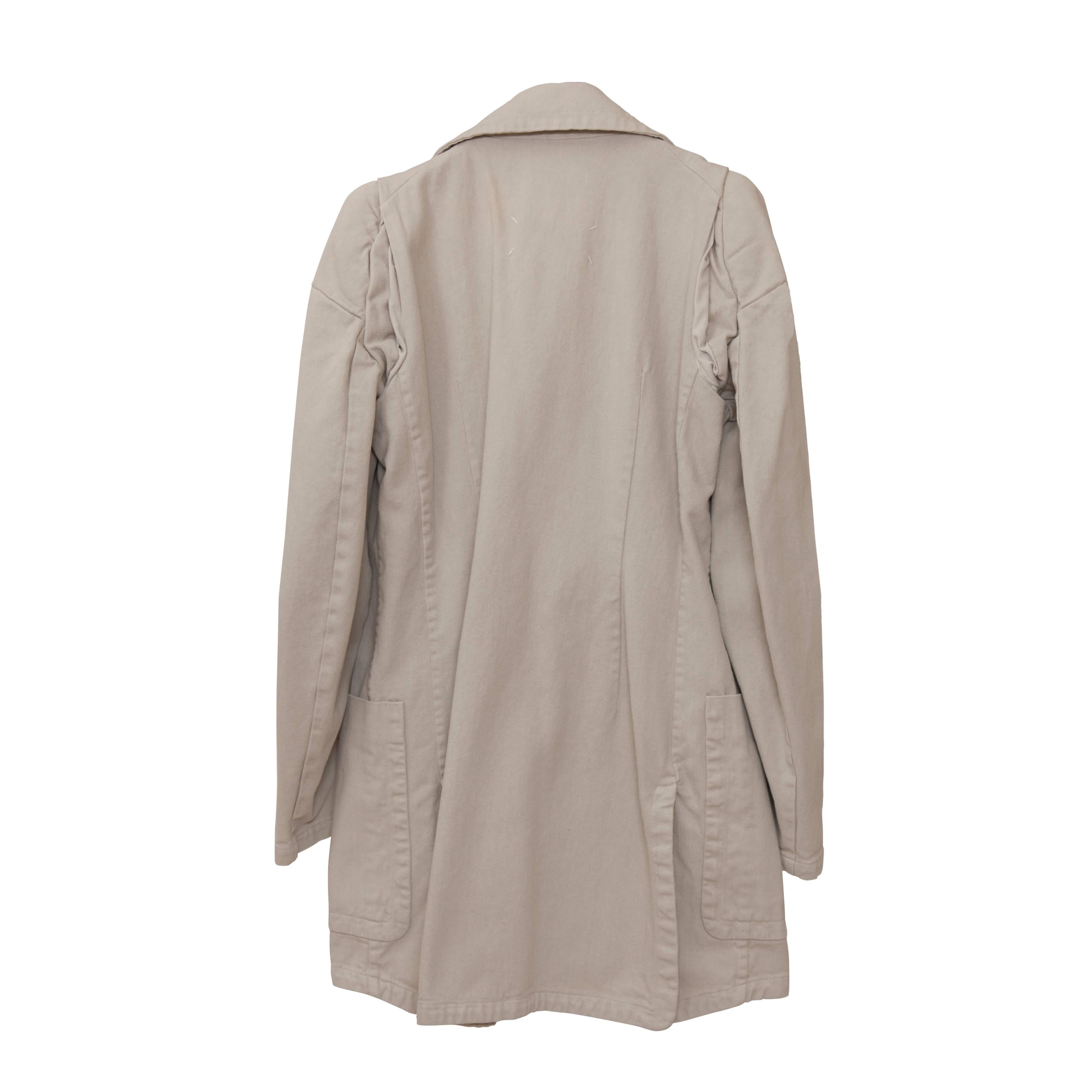 Maison Martin Margiela one of a kind jacket coat. Actual show piece from collection 1989 / AW 1994.
With exposed dart detail on front.

Highly collective.
Measurements : 
shoulders : 35:cm
sleeves : 65 cm
underarm : 52cm
length : 80cm