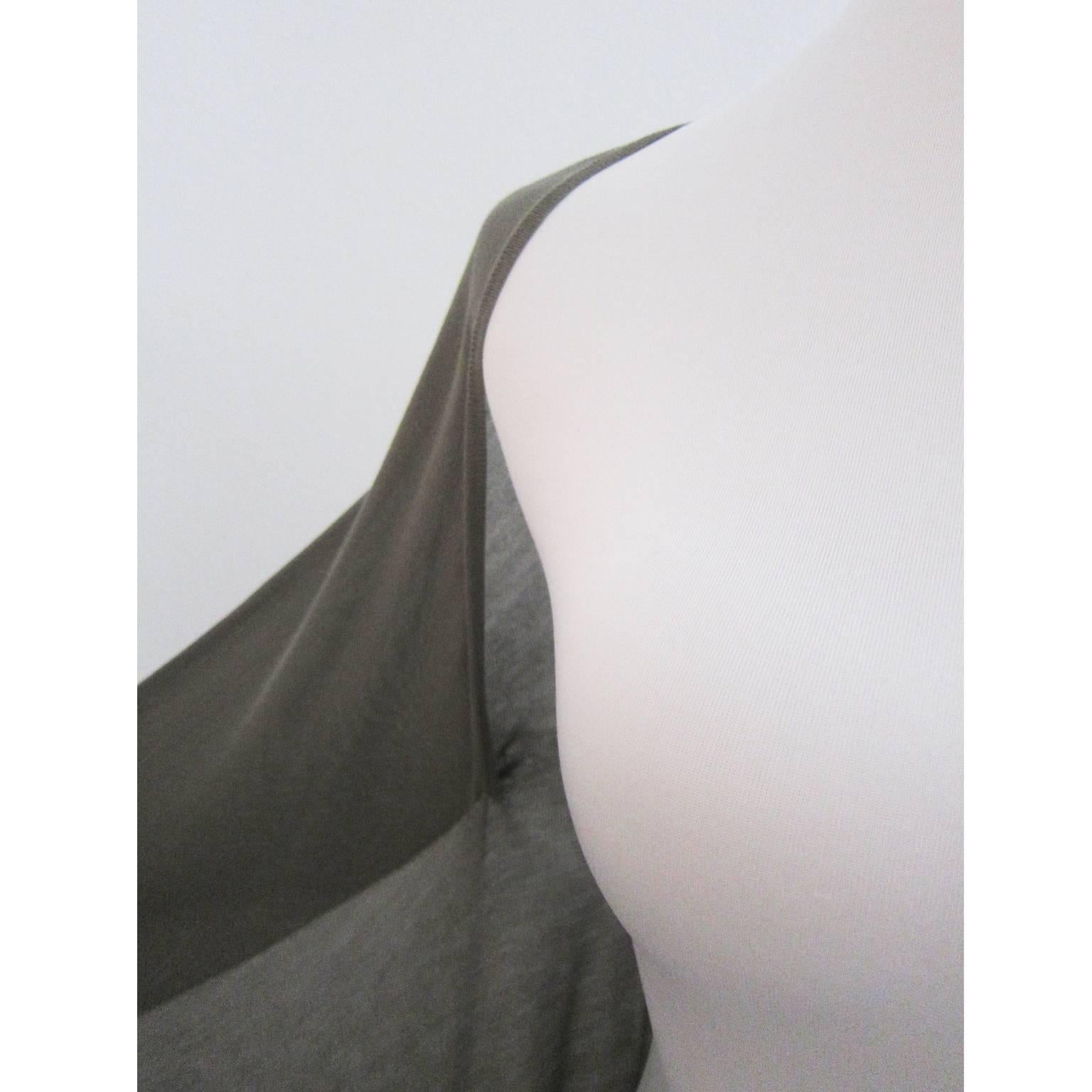 Martin Margiela Light Gray Draped Cape With Sleeves In Excellent Condition For Sale In Berlin, DE