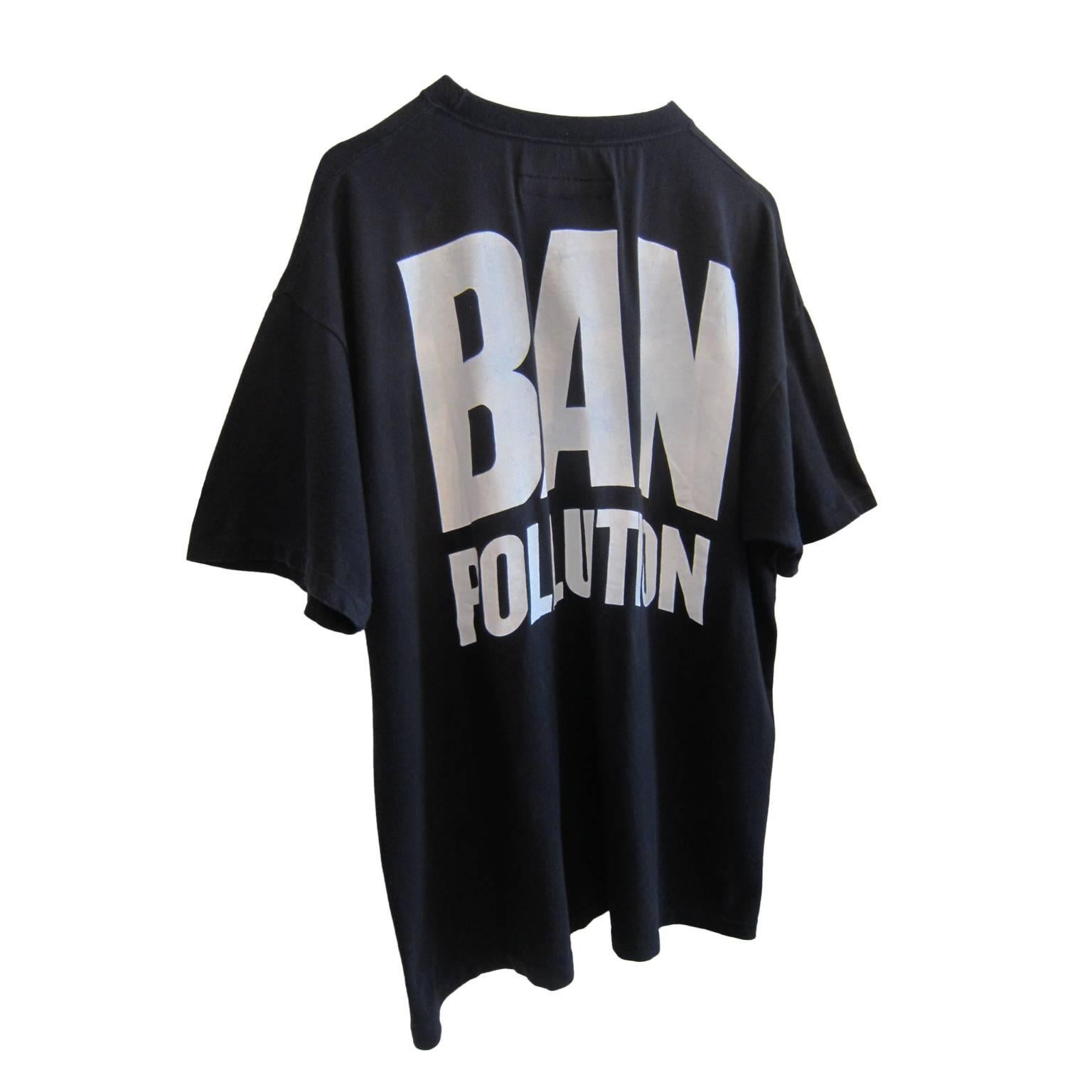 Katharine Hamnett Ban Pollution slogan t shirt with rare silk patch for charity from circa 1984.
It fits like M-L.
