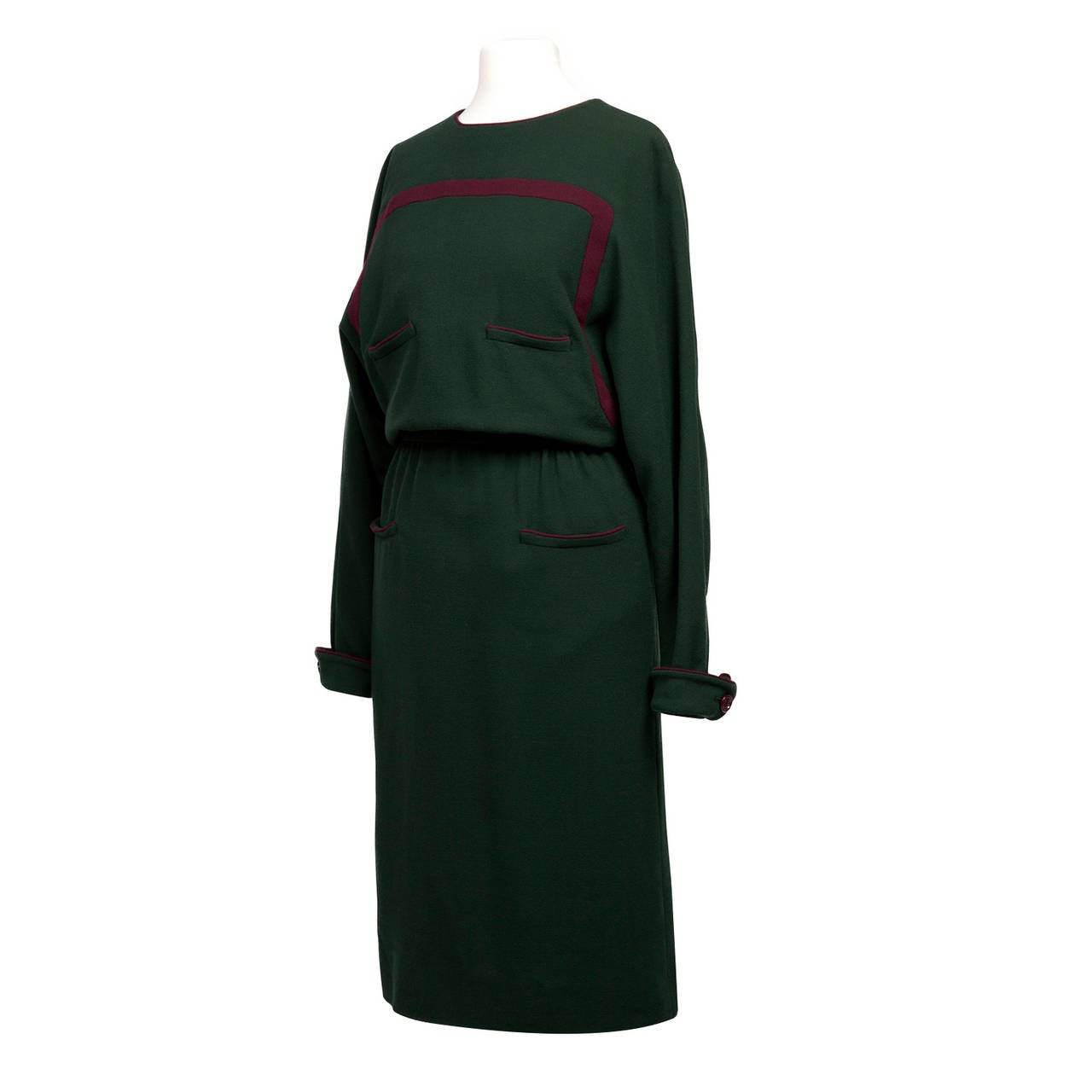 Dark moss green dress with bordeaux stripe. The center front stripe continues  underneath arms and to the center back. Sz. M