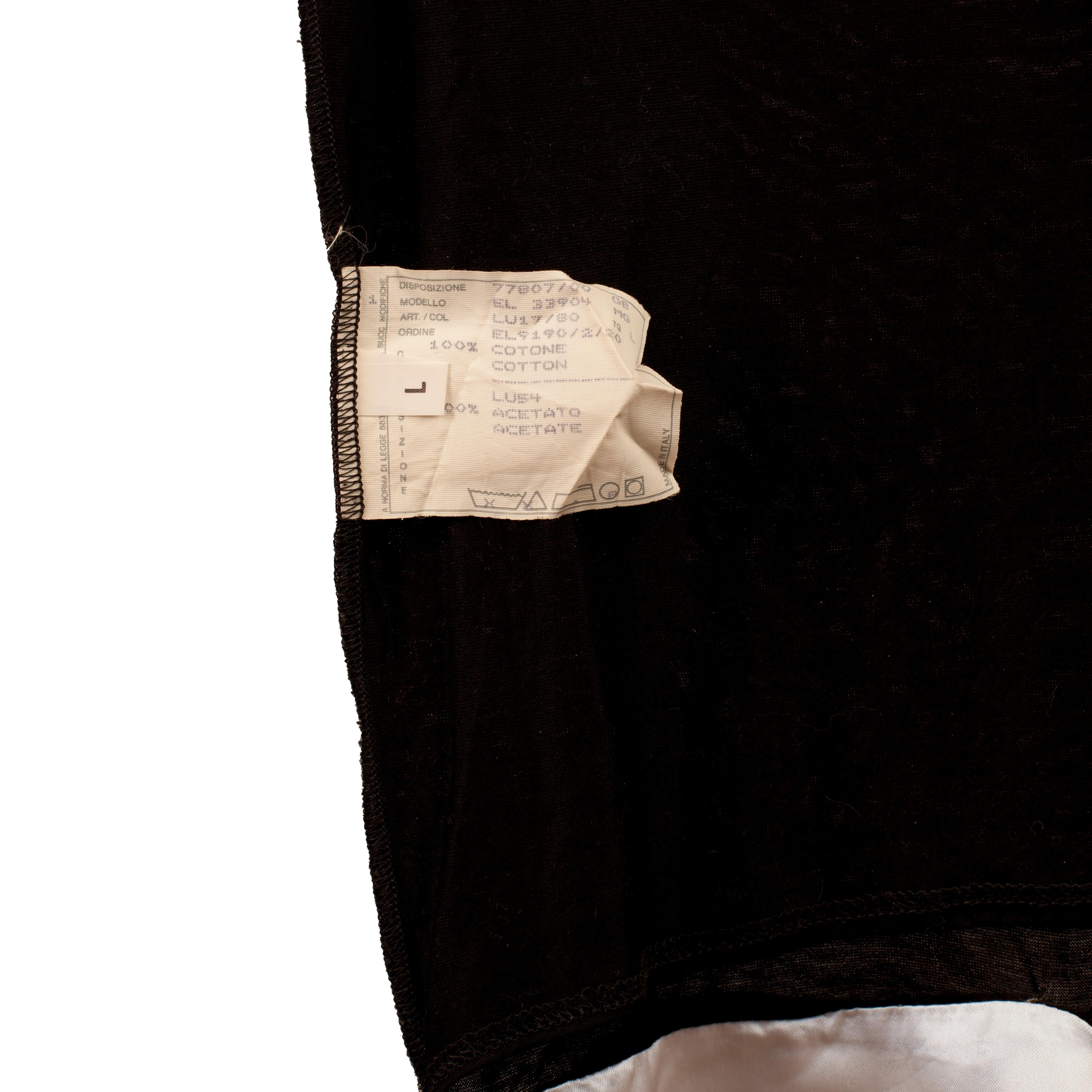 Helmut Lang Schwarzes T-Shirt mit verlängertem Saum-Detail SS 1997 im Angebot 1