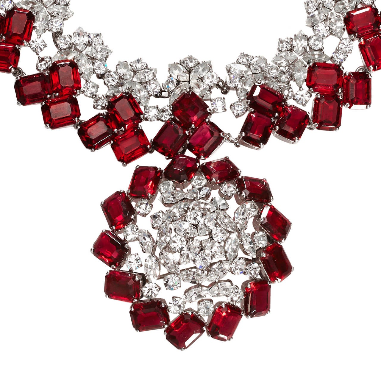 The most exquisite piece in the Passionate About Vintage collection and fit for a Queen!

This sensational choker necklace is a heavy and solid piece, beautifully crafted. It is Rhodium plated and made up of 17 articulated sections. The Ruby