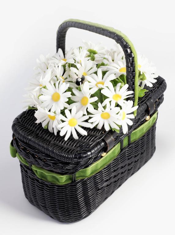 Vintage "Basket of Daisies" Novelty Bag For Sale at 1stDibs