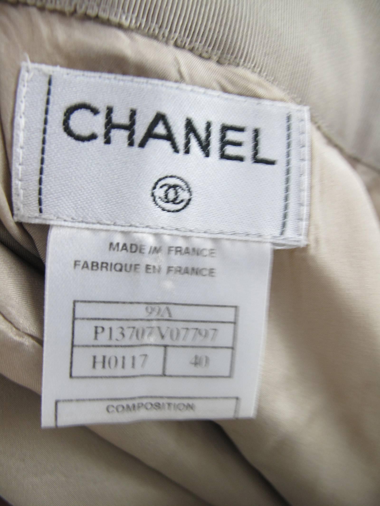 Chanel Skirt Hook and Eye Detail  In Excellent Condition In Austin, TX