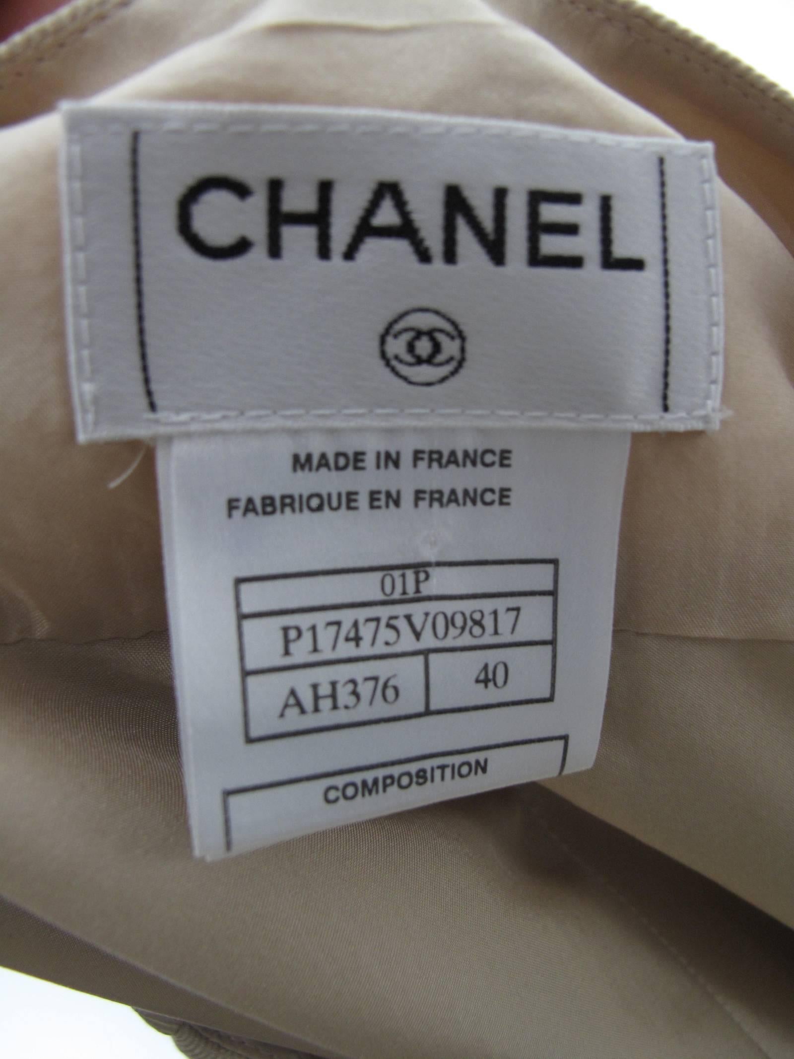 Chanel by Karl Lagerfeld ivory silk Skirt   In Good Condition In Austin, TX