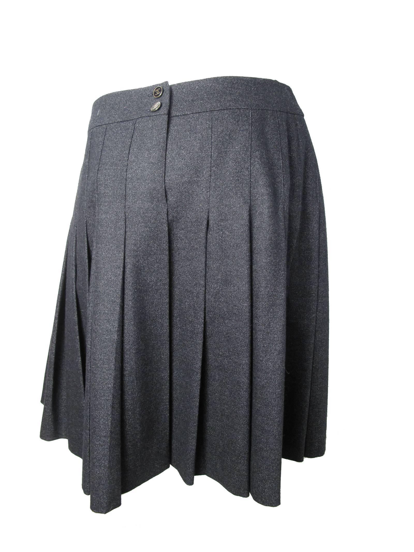 charcoal pleated skirt
