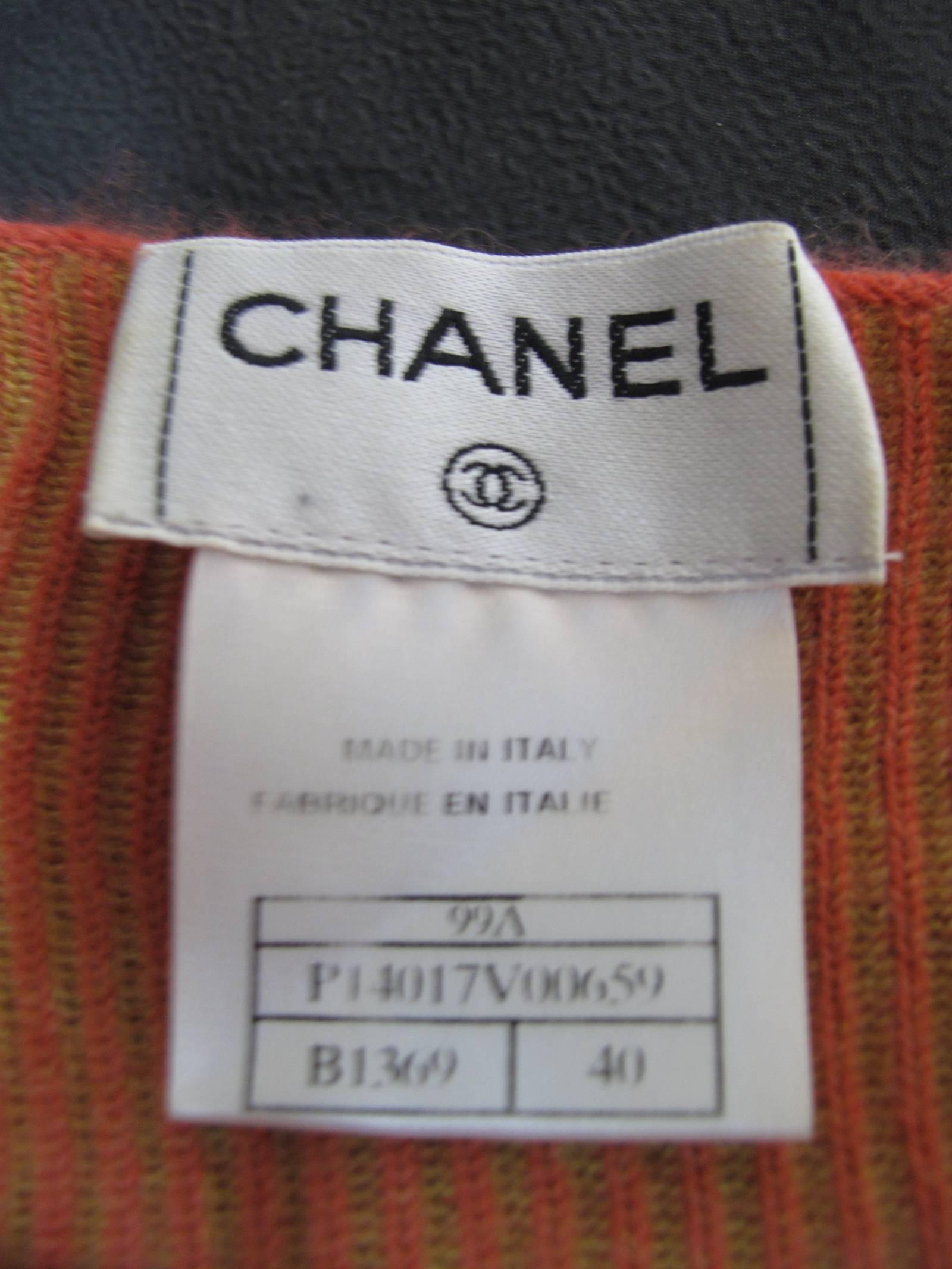 Women's Chanel Orange and Gold Ribbed Cashmere Sweater 