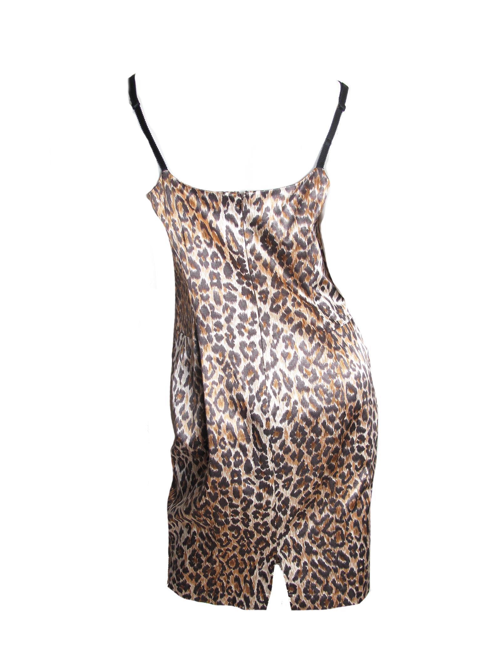 D & G leopard slip dress. Cotton, viscose - has stretch. Condition: Excellent.  Size 48 / US 12
We accept returns for refund.  We offer free ground shipping within the US.  Please let us know if you have any questions. 