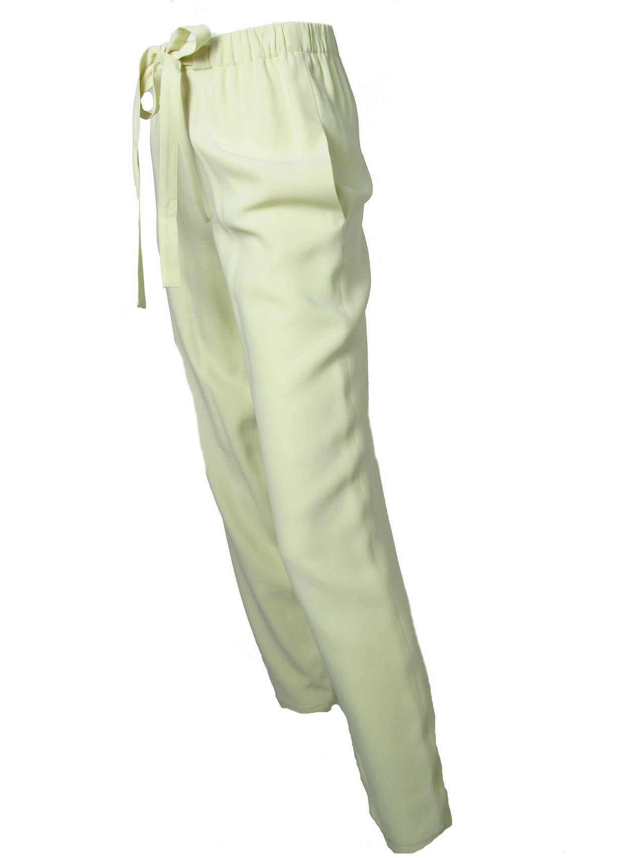 Moschino Couture creme drawstring pants with pockets.  Acetate and Rayon fabric. 25