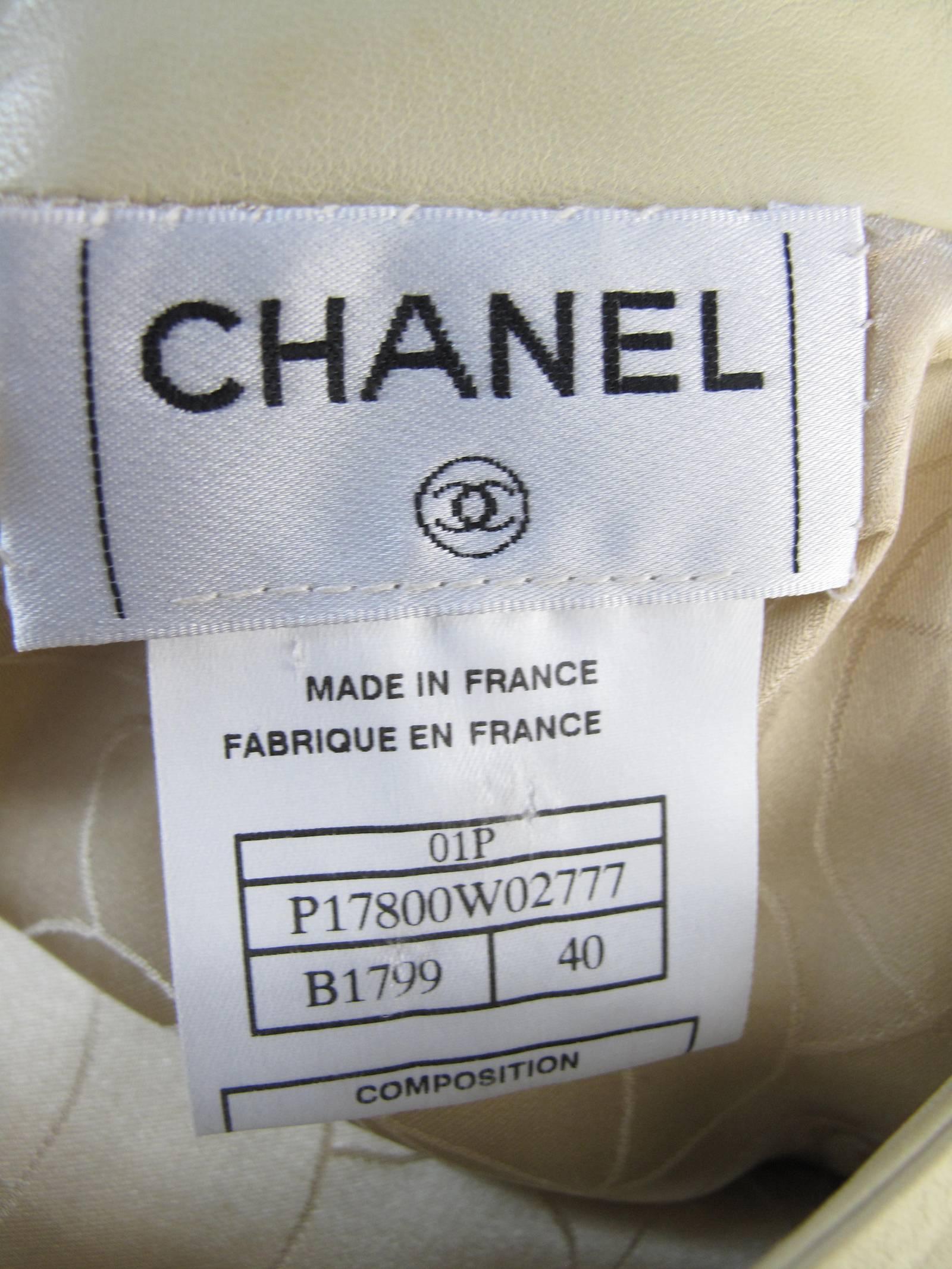 Chanel Cream Soft Leather Skirt - sale In Good Condition In Austin, TX