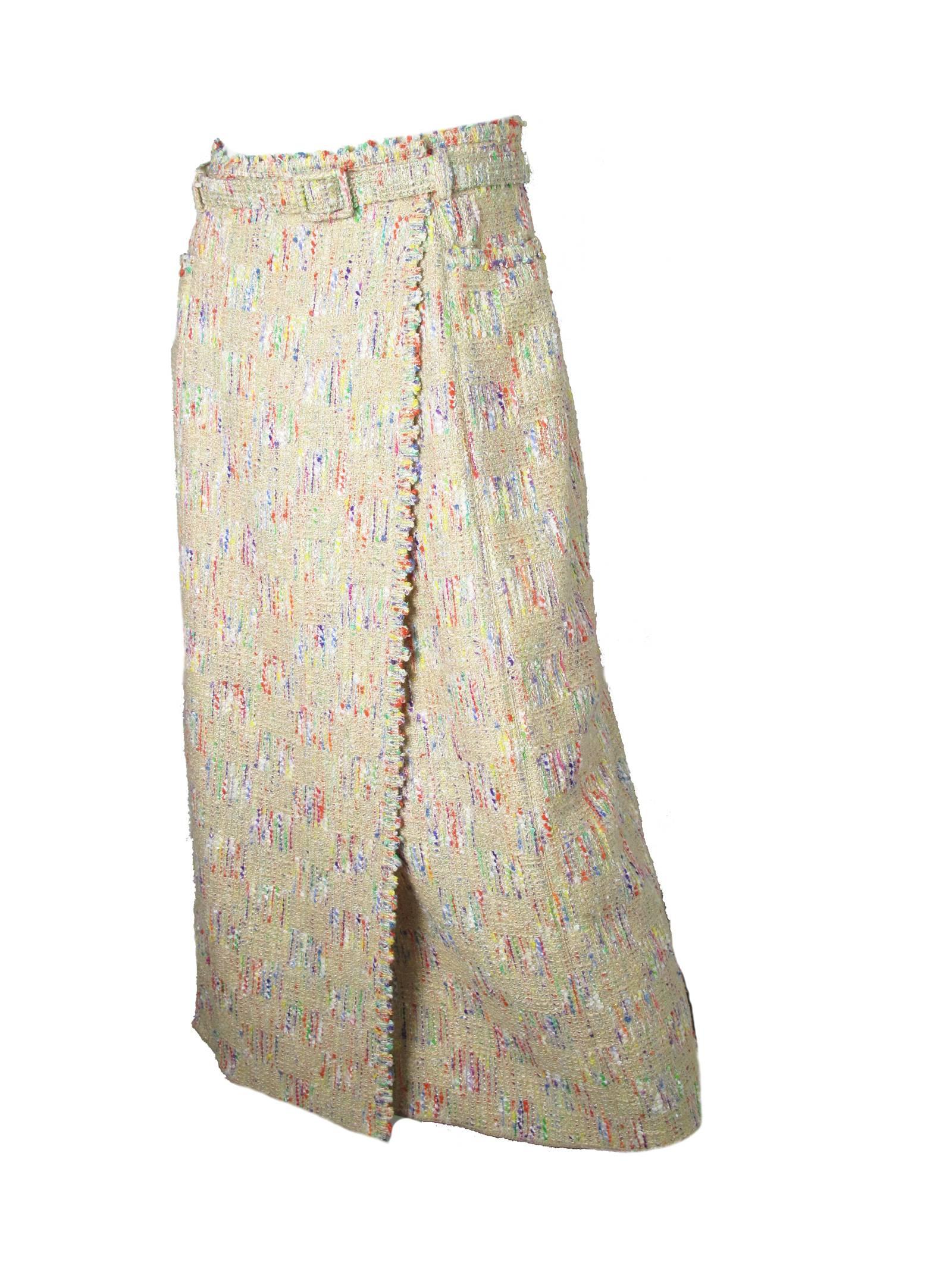 1998 Chanel Fantasy tweed wrap skirt with belt. Nylon, cotton, wool, rayon, poly, acrylic. With two front pockets. Made in France. Condition: Excellent. Size 40 / US 8 - 10 
29