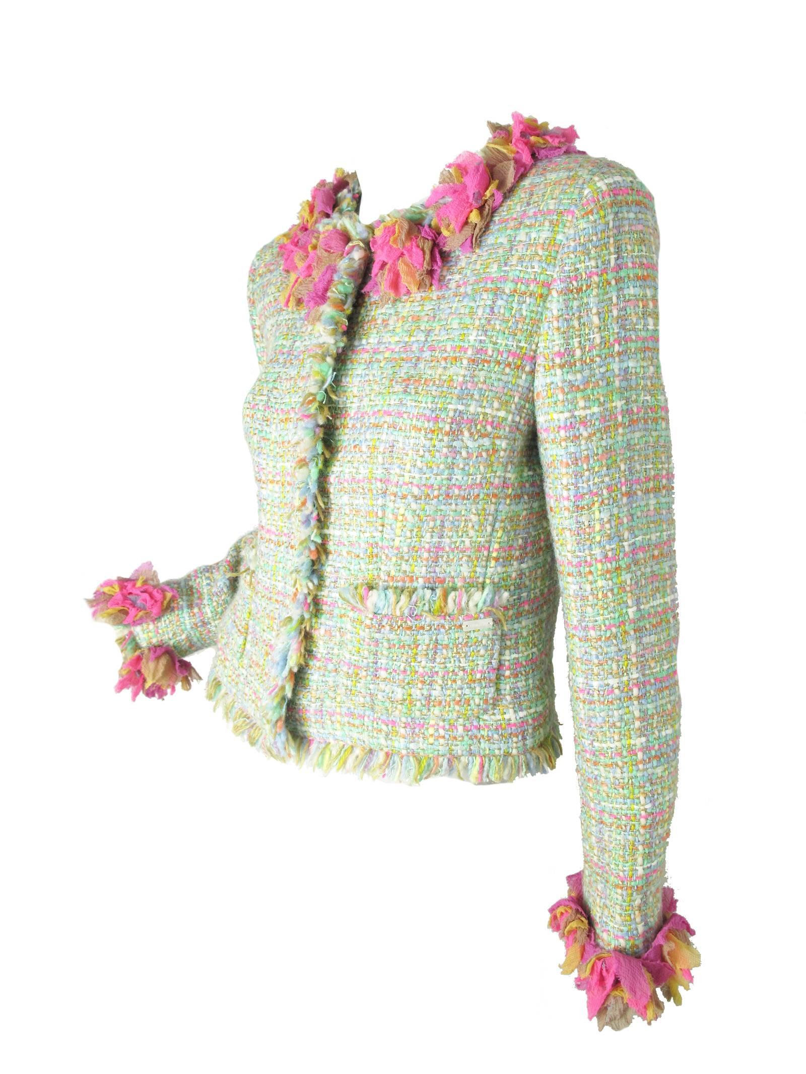 2001 Chanel pastel tweed jacket, ripped flower trim, hot pink, gold, cream, mint green. Two front pockets. Extra fabric swatches. clear snaps to close. silk lined. Made in France. Condition: Excellent. Size 40 / US 6 - 8 

Approximate