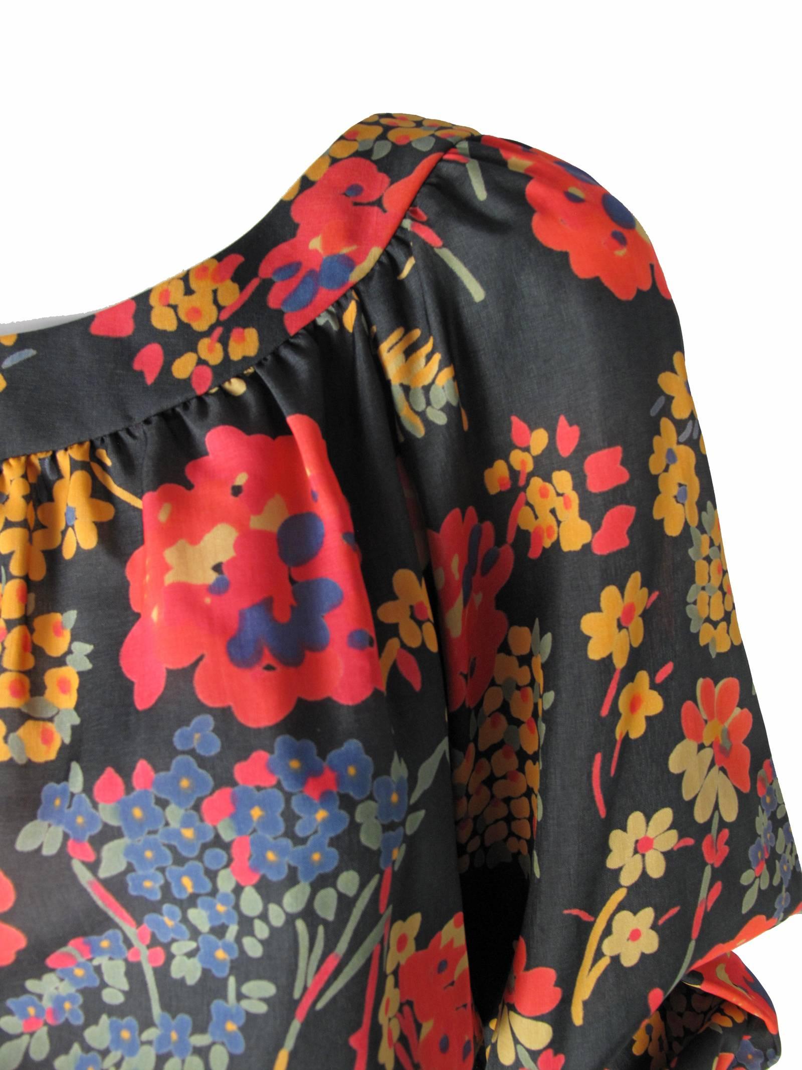 Women's Oscar de la Renta Long Crepe Skirt and Floral Peasant Top