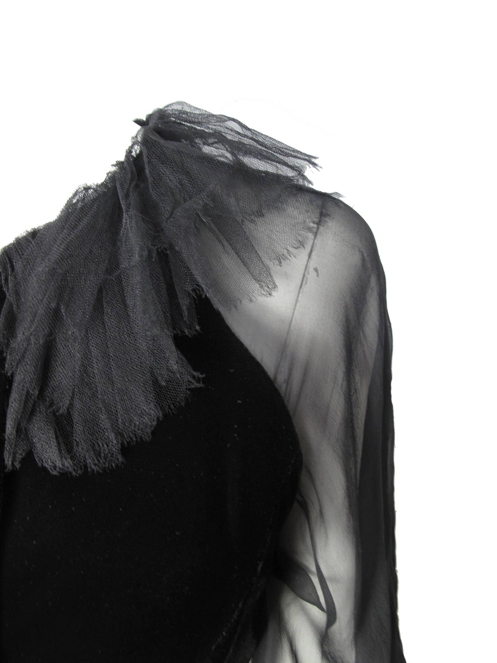 Women's Oscar de la Renta black velvet dress with chiffon sleeves and collar
