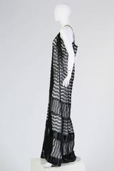 MORPHEW COLLECTION Schwarz 1920S Art Deco Floral Lace Oversized Maxi Dress