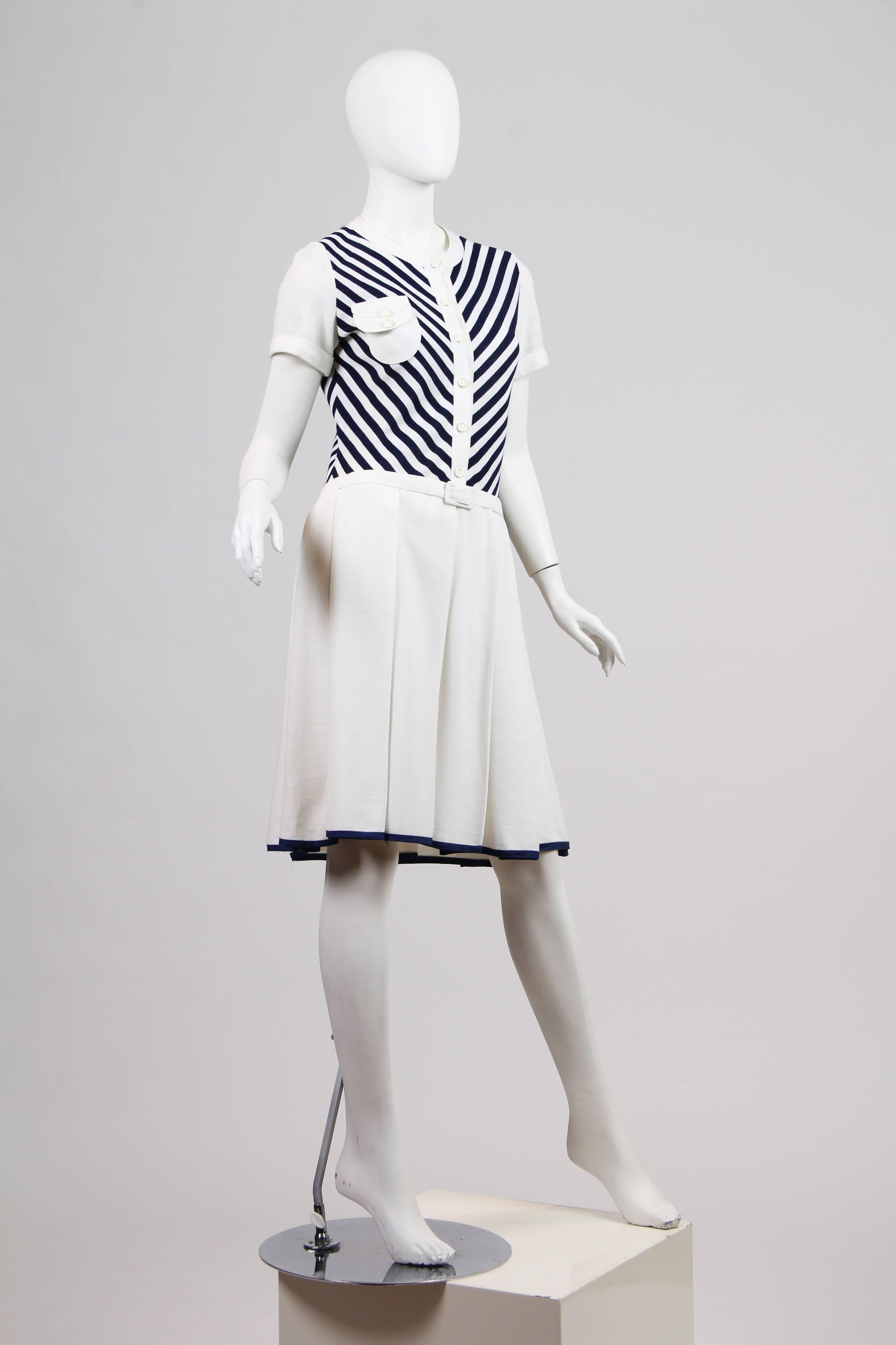 Louis Feraud Cute and Chic Piqué Dress In Excellent Condition In New York, NY